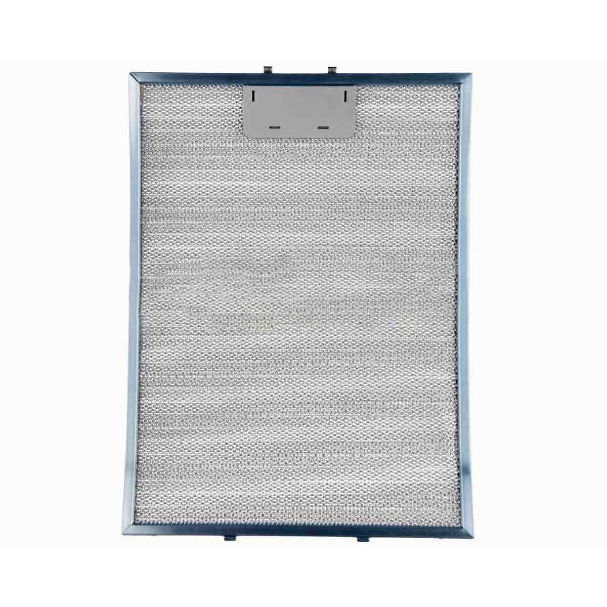 Un filtro metálico rectangular con malla fina, rodeado por un marco metálico. Hay una pequeña pieza metálica gris en la parte superior.