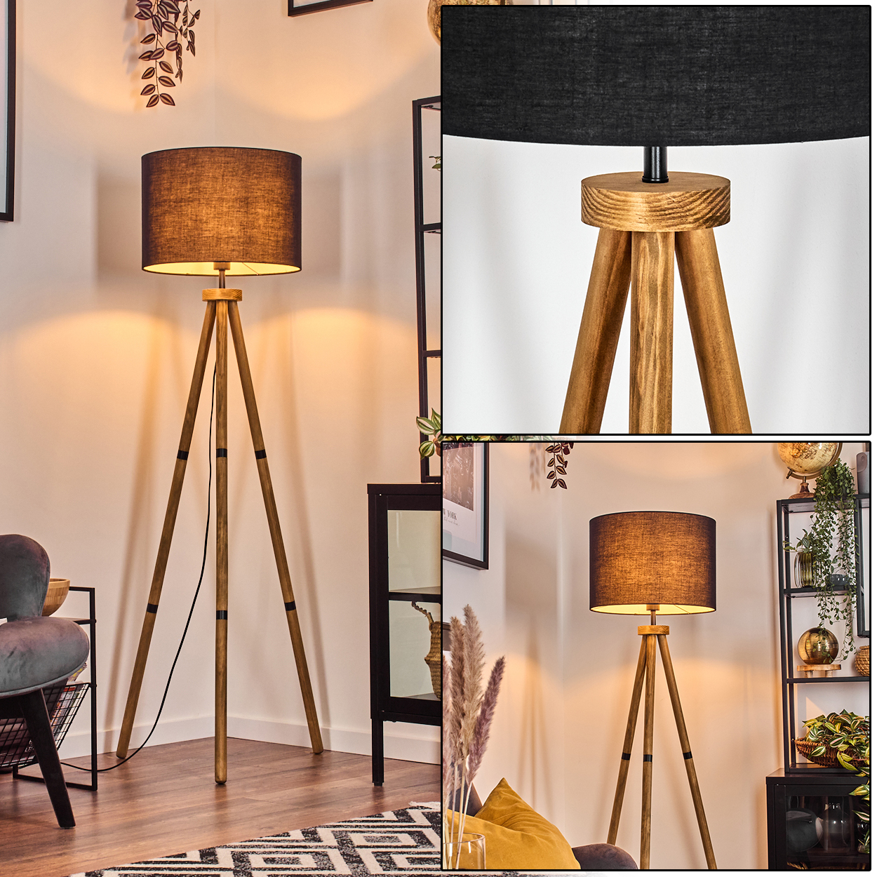 Eine hölzerne Stativ-Stehlampe mit schwarzem Lampenschirm steht in einem Wohnzimmer. Der Hintergrund umfasst Regale, Pflanzen und Dekorationsartikel.