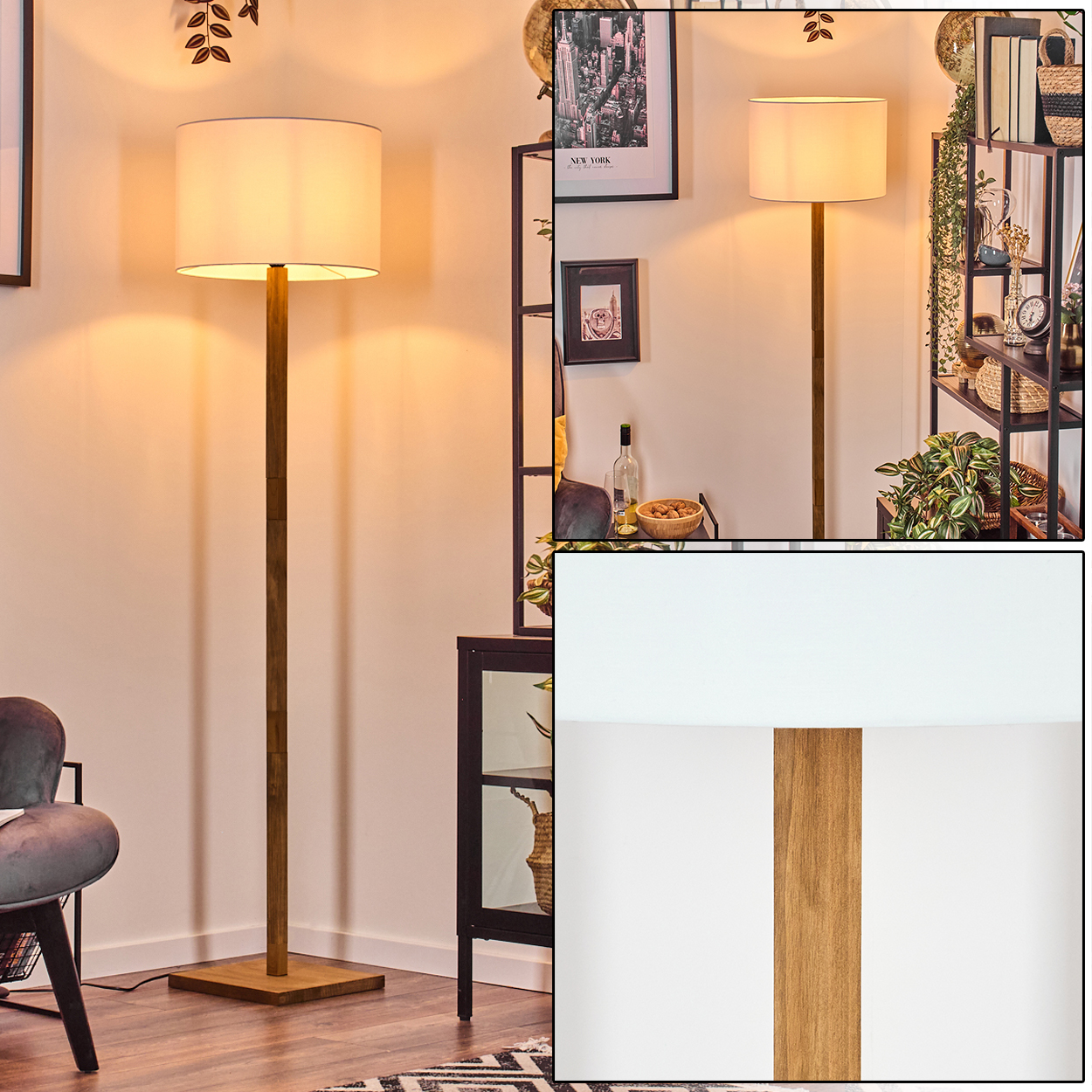 Eine Stehlampe mit Holzstiel und weißem Lampenschirm steht in einem Raum. Im Hintergrund Regale mit Dekoration.