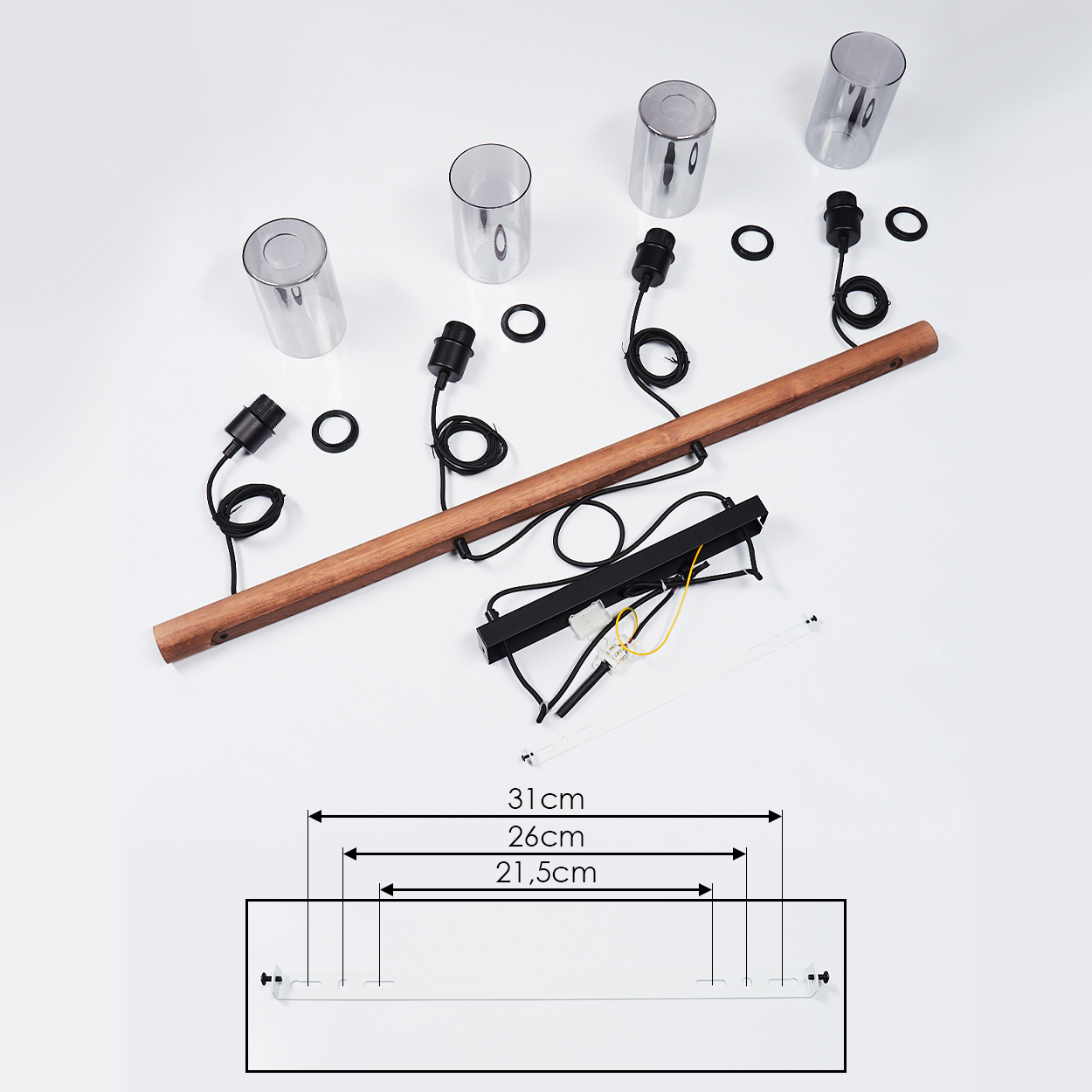 Komponenten einer modernen Lampe sind auf Weiß ausgebreitet. Enthält Holzbalken, schwarze Drähte, Glasschirme und ein Leuchten-Diagramm.