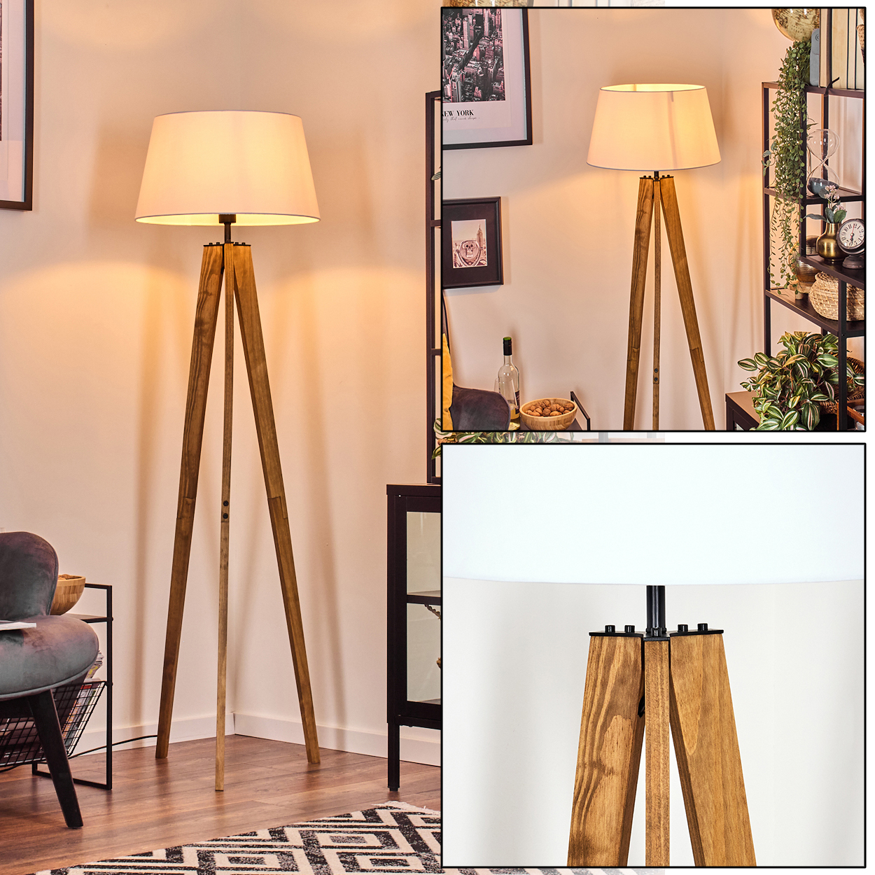 Eine Stehlampe aus Holz mit weißem Schirm. Ein grauer Stuhl, ein schwarzer Teppich und Regale mit Dekor im Hintergrund.