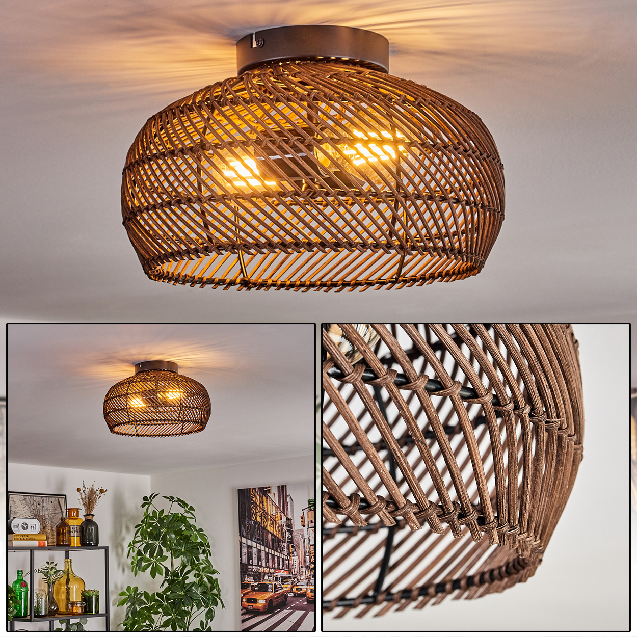 Eine Deckenleuchte aus geflochtenem Rattan mit zwei Glühbirnen. Die Lampe ist braun. Die Szene zeigt ein Wohnzimmer mit Dekoration und einem Stadtbild.