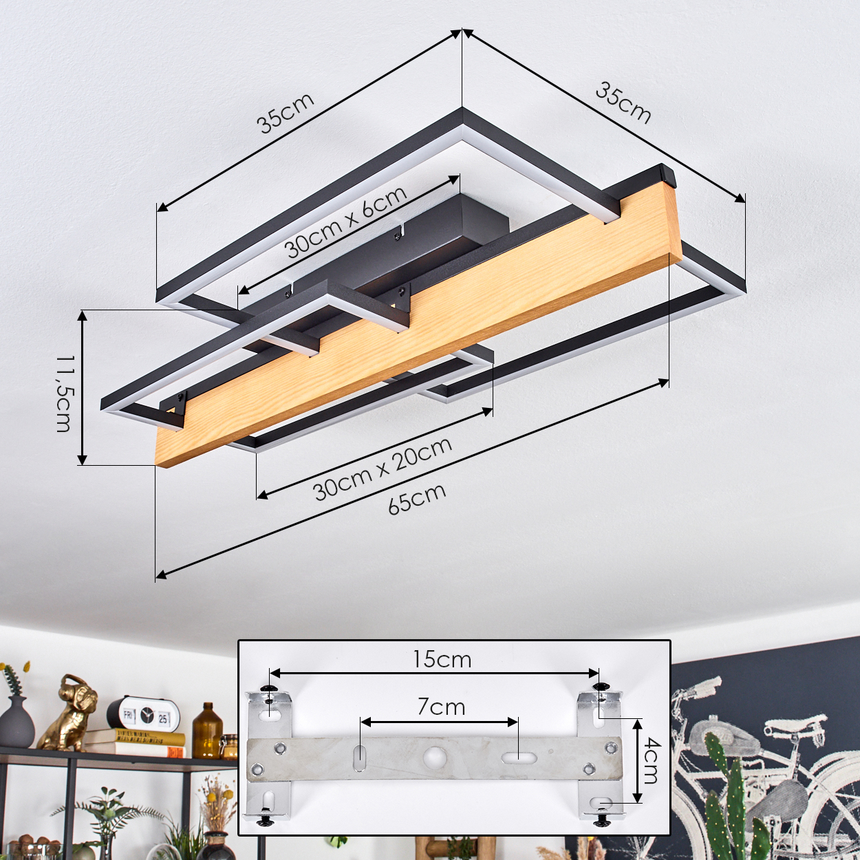 Eine Deckenlampe mit Holz- und Metallelementen ist abgebildet. Maße sind beschriftet. Ein kleineres Bild zeigt eine Metallhalterung.