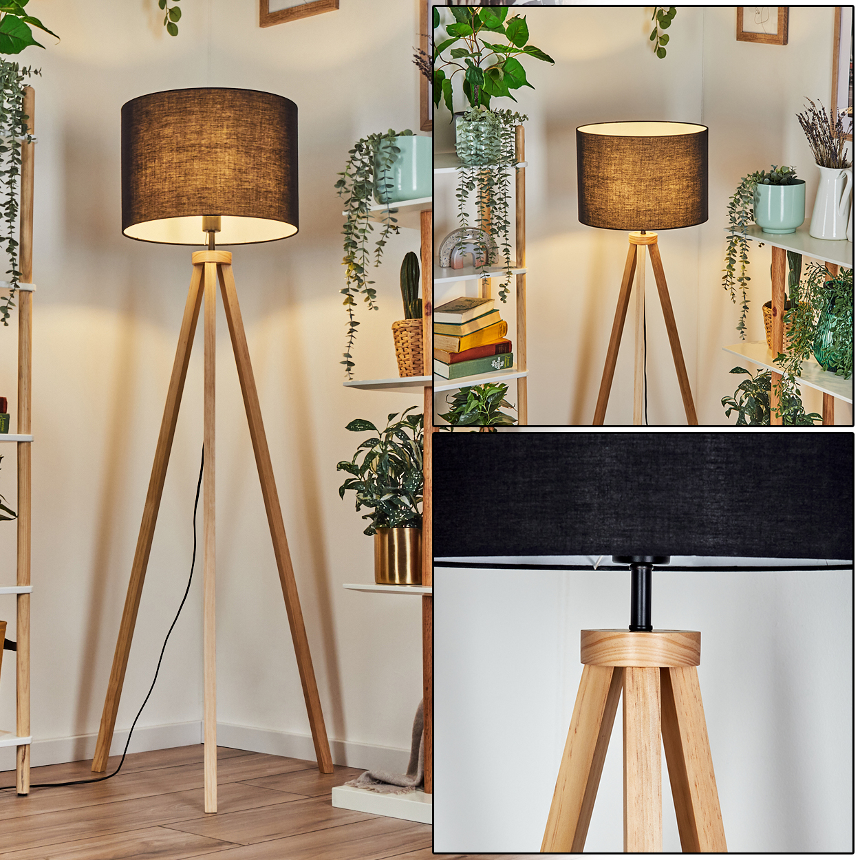 Eine hölzerne Stativ-Stehlampe mit schwarzem Lampenschirm. Im Hintergrund sind Regale mit Pflanzen und Büchern zu sehen.