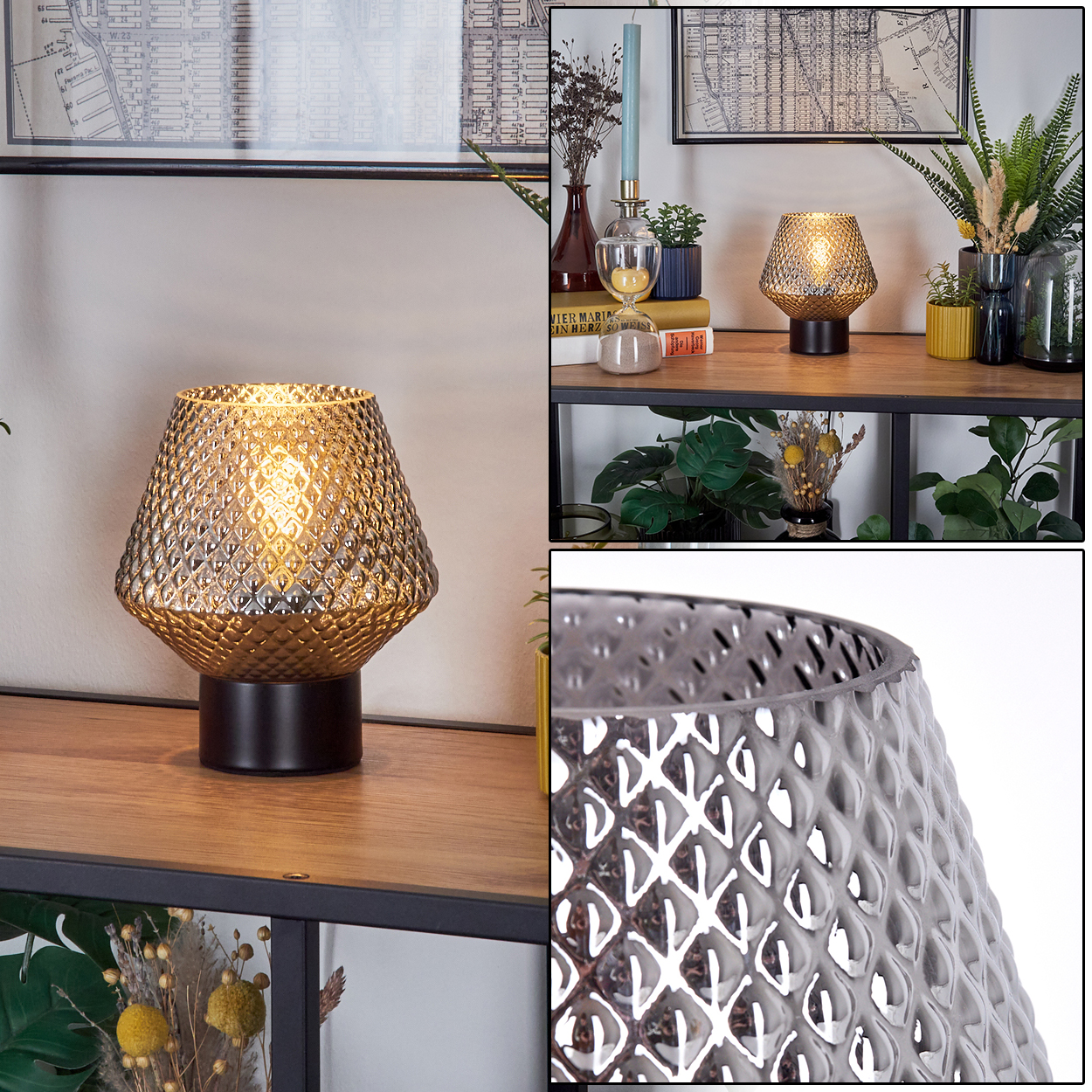Eine dekorative Lampe mit gemustertem Glasschirm steht auf einem Holzregal. Andere Dekorationsartikel und eine Karte sind im Hintergrund.