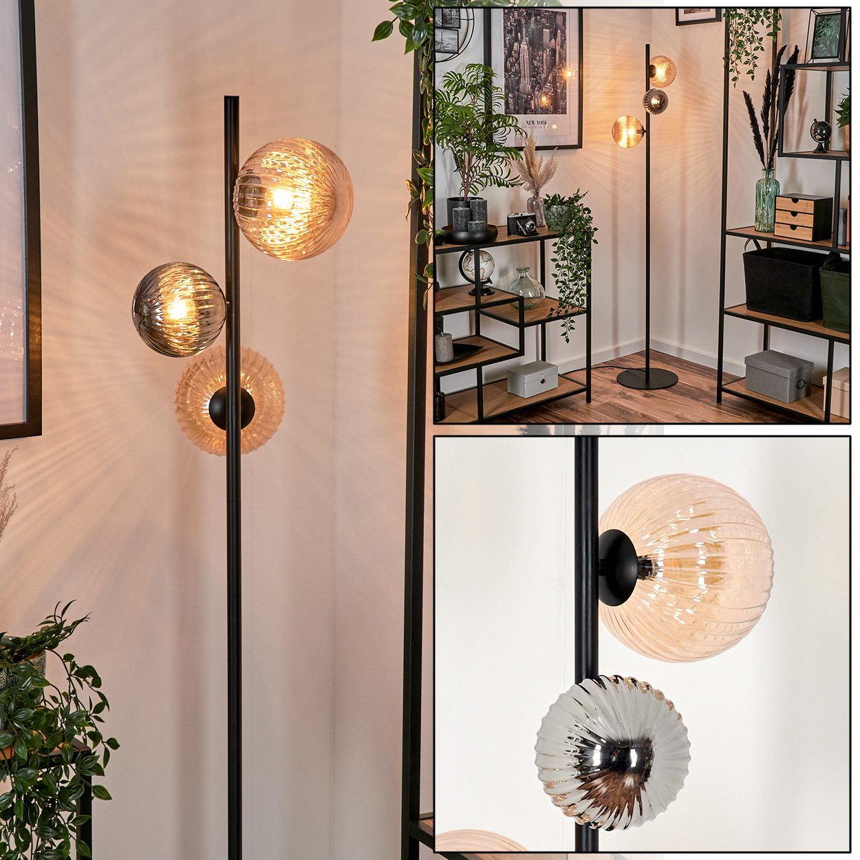 Eine moderne Stehlampe mit drei Glaskugelschirmen. Die Lampe steht in einem Raum mit Regalen, Pflanzen und gerahmten Bildern.