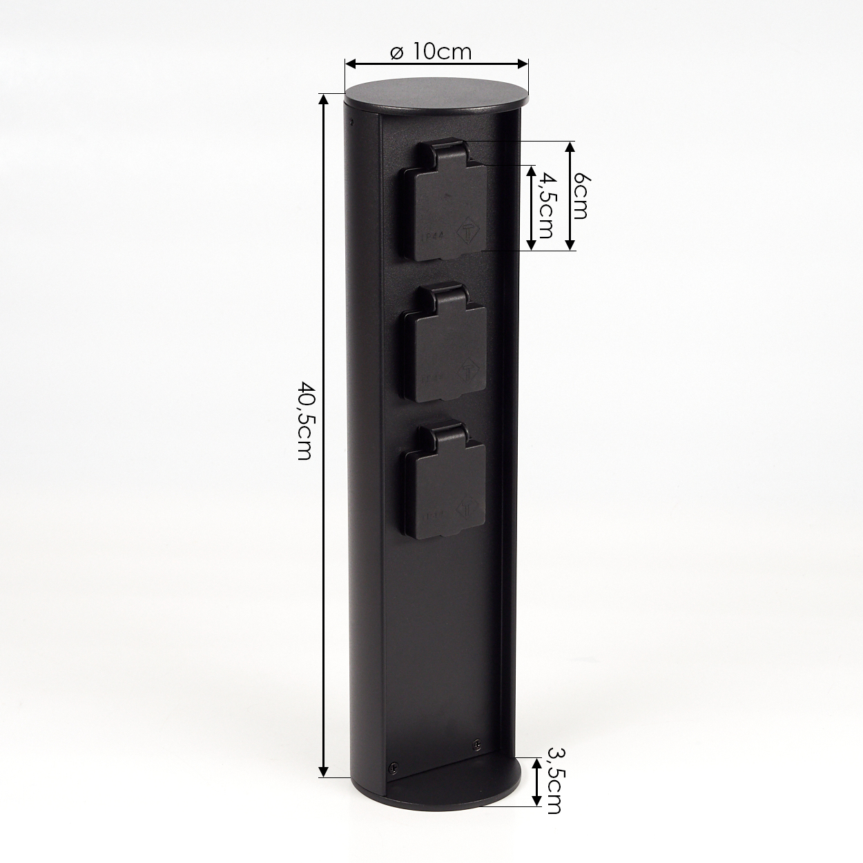 Schwarze Steckdosensäule mit drei Steckdosen. Abmessungen sind angegeben: 40,5 cm Höhe, 10 cm Durchmesser und 3,5 cm Breite.