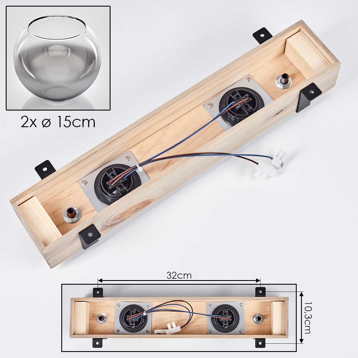 Holz-Leuchte mit zwei kreisförmigen Lichthaltern. Inklusive einer Glasschale. Abmessungen sind angegeben: 32cm x 10,3cm.