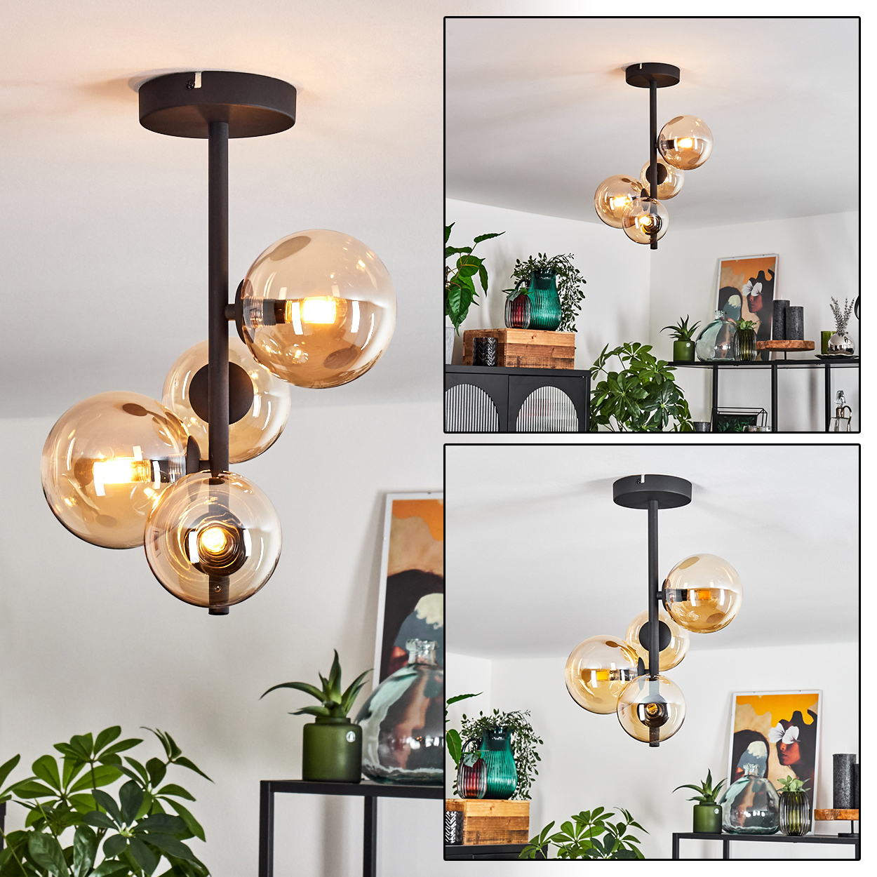 Eine schwarze Deckenlampe mit vier bernsteinfarbenen Glaskugeln. Die Lampe hängt über einem Raum mit Pflanzen, Kunst und Regalen.