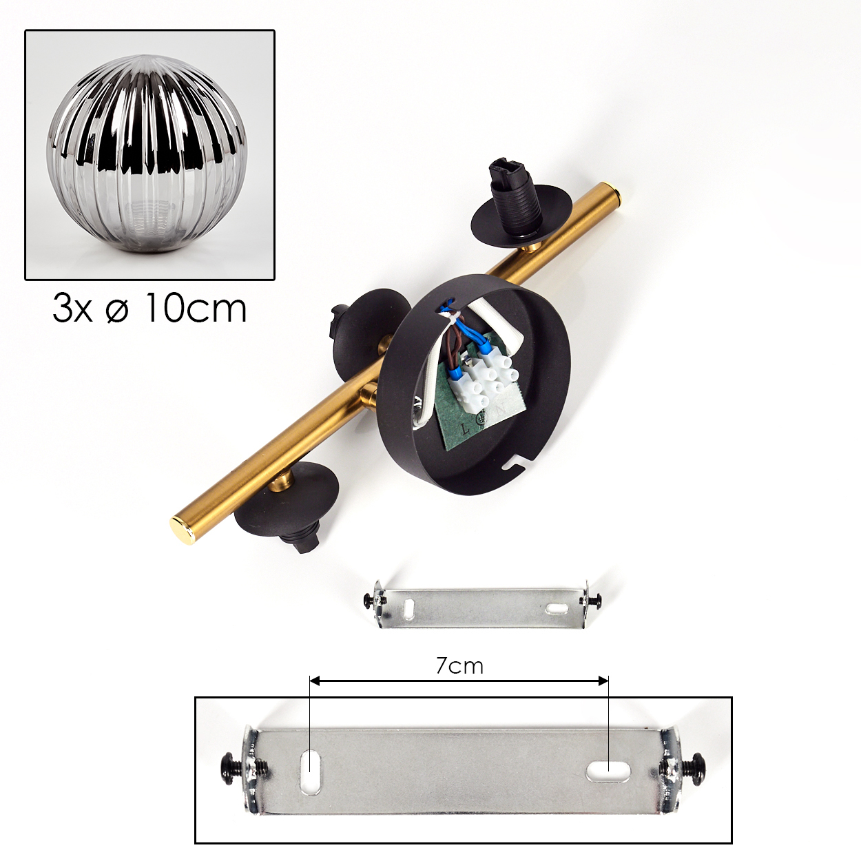 Ein Deckenleuchten-Bausatz. Enthält Glaskugel, goldene Stange, schwarze Halterung, Montagehalterung und elektrische Komponenten, alles auf Weiß.