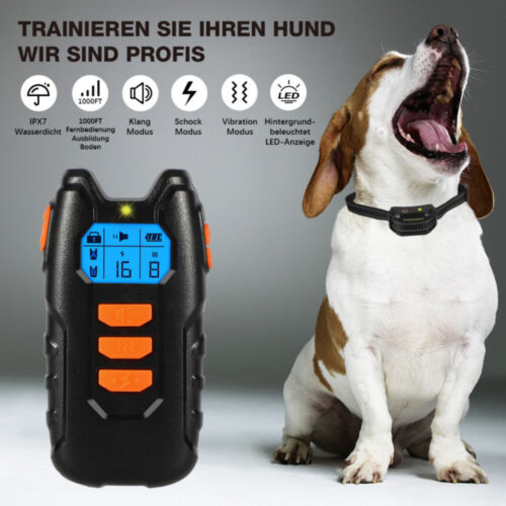 Ein Hund mit Trainingshalsband gähnt neben einer Fernbedienung. Das Bild enthält deutsche Texte und Symbole für Trainingsfunktionen.