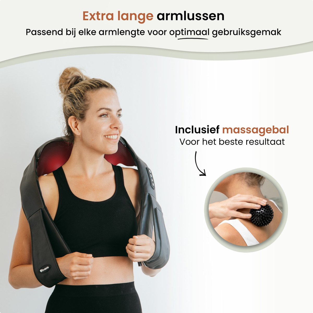 Een vrouw lacht, met een nekmassager. Een kleinere afbeelding toont een hand die een massagebal op een nek gebruikt. Tekst adverteert het product.