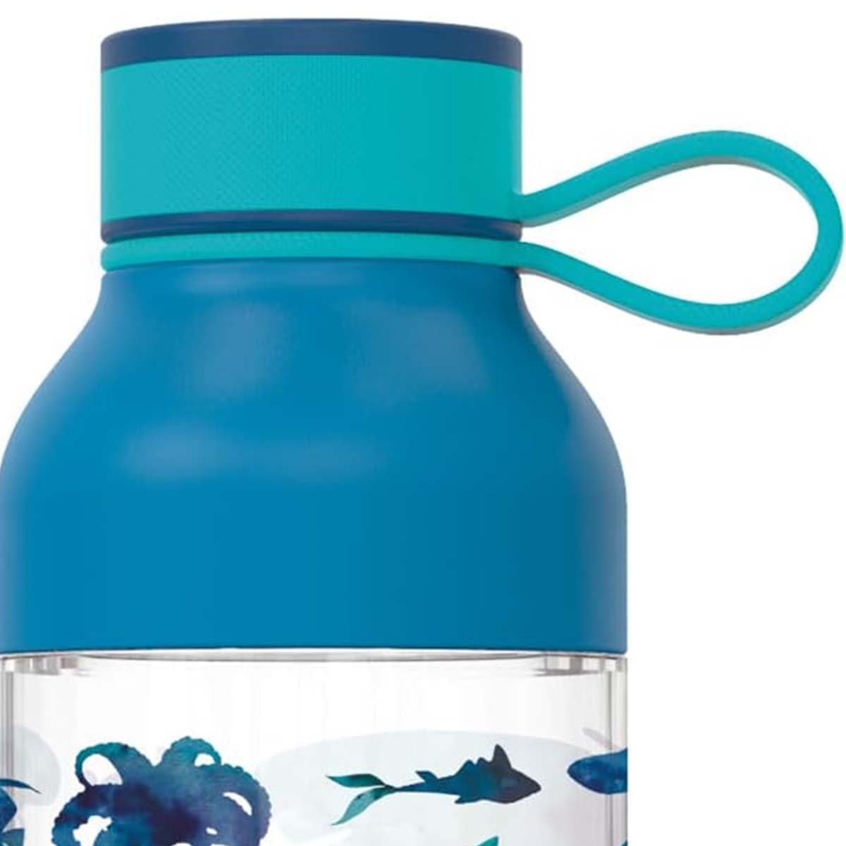 Una bottiglia d'acqua blu con coperchio e manico turchese. La bottiglia ha illustrazioni di creature marine.