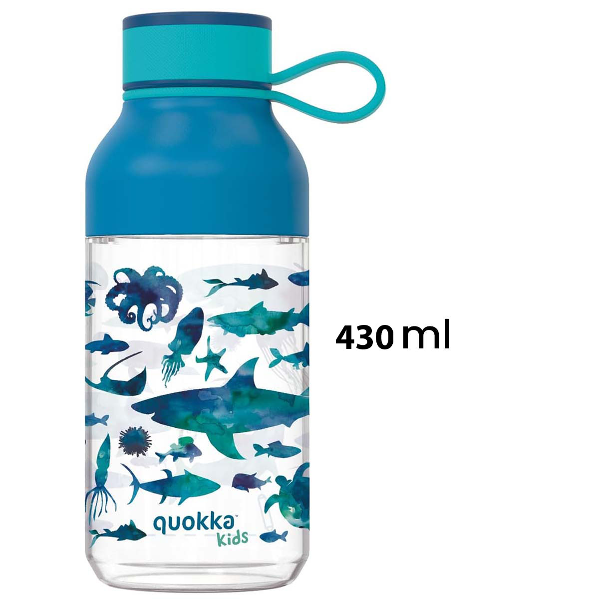 Una bottiglia d'acqua blu con illustrazioni di creature marine. Il tappo e il manico sono turchese. La bottiglia dice 'quokka kids' e '430 ml'.