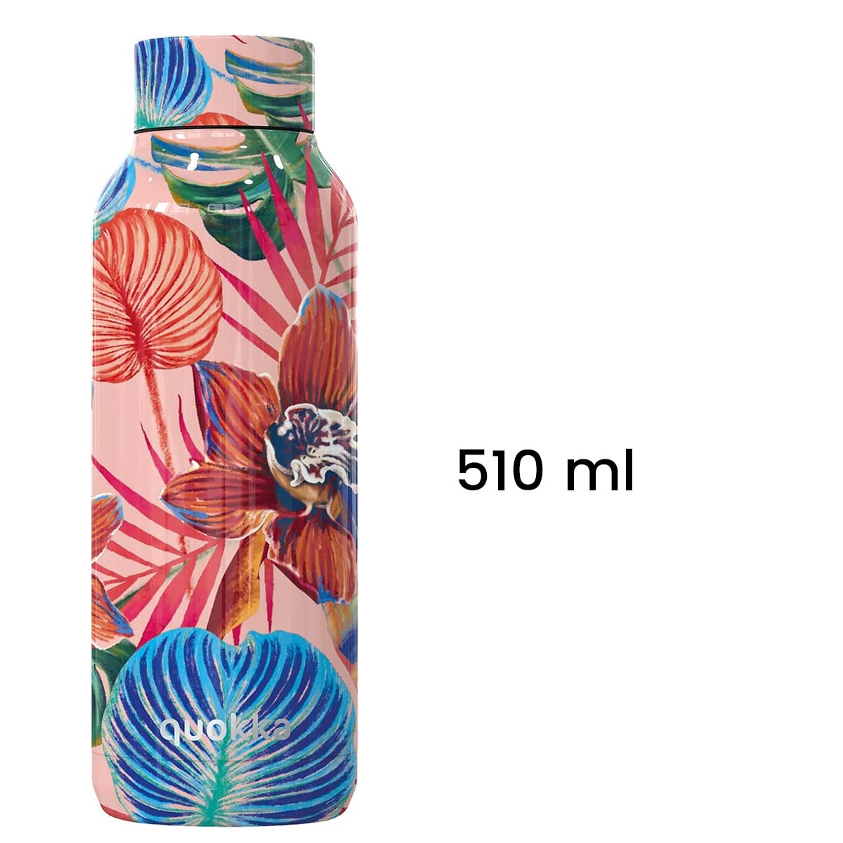 Una bottiglia d'acqua rosa con un design floreale. Ha fiori e foglie blu, arancioni e rosse. La bottiglia dice 510 ml.