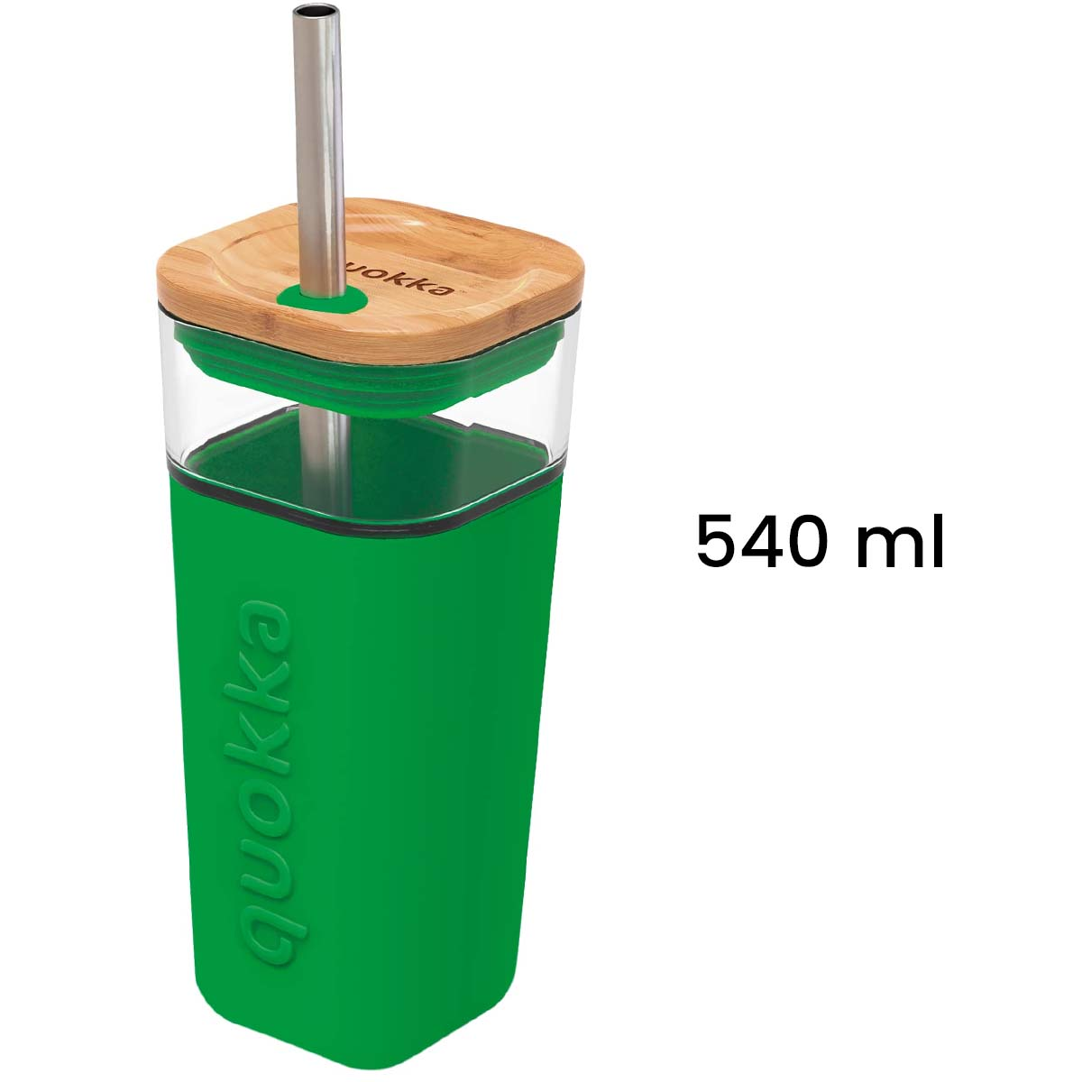 Ein grüner Quokka-Becher mit Holzdeckel und Metallstrohhalm. Er hat ein Fassungsvermögen von 540 ml. Das Quokka-Logo ist sichtbar.