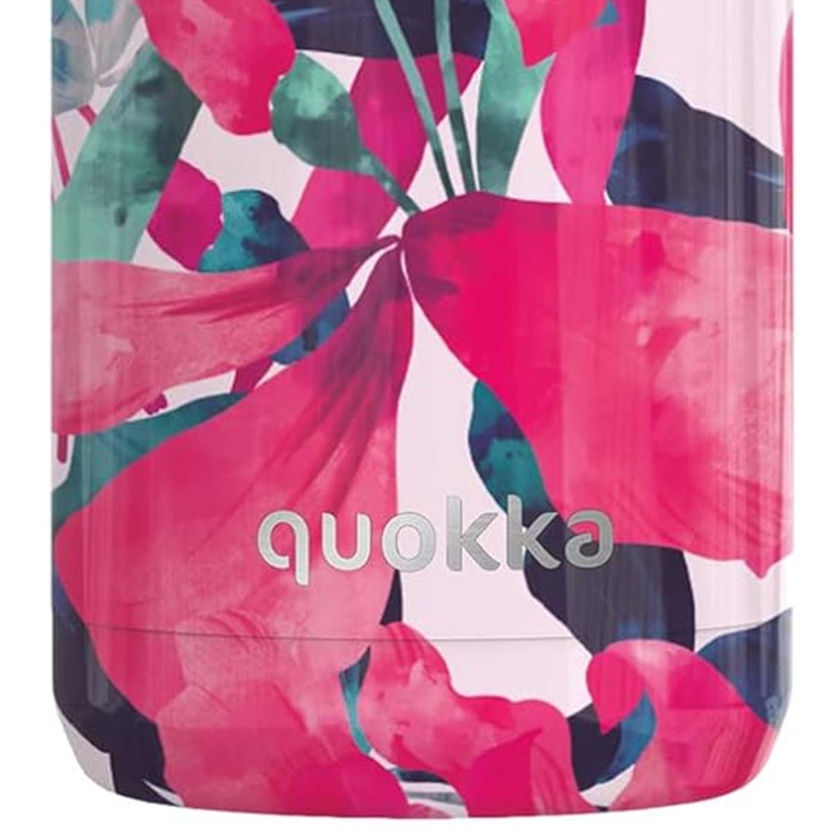 Una borraccia con un design floreale. Il motivo presenta foglie rosa e verde acqua su sfondo bianco, con il marchio 'quokka'.