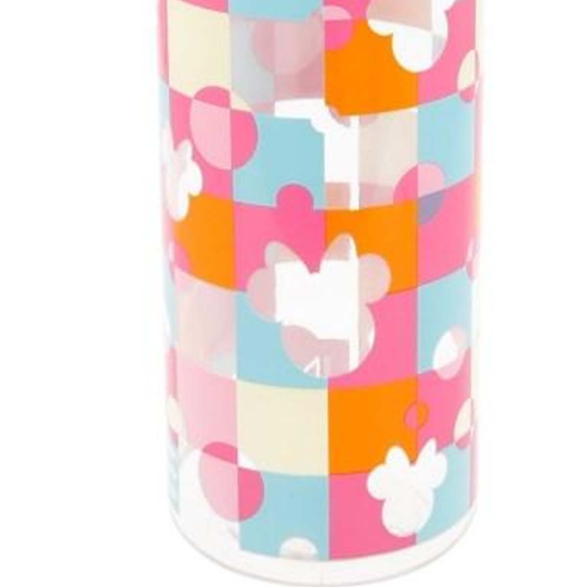 Un bicchiere con un motivo colorato. Il motivo contiene forme e quadrati rosa, arancioni, blu e bianchi di Topolino.