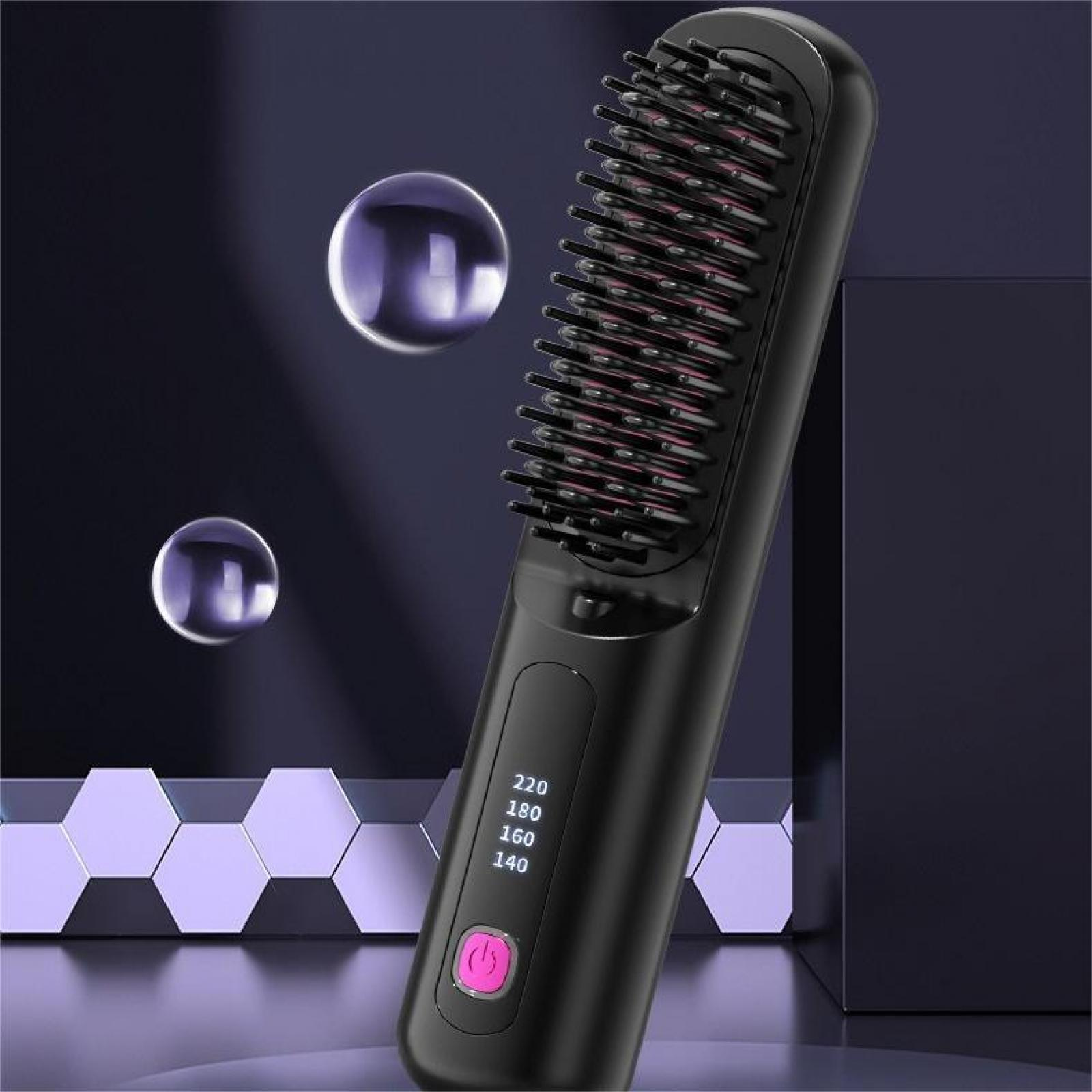Ein schwarzer Haarglätter mit Digitalanzeige, rosa Power-Taste und kammartigen Borsten, vor dunklem Hintergrund mit Blasen.