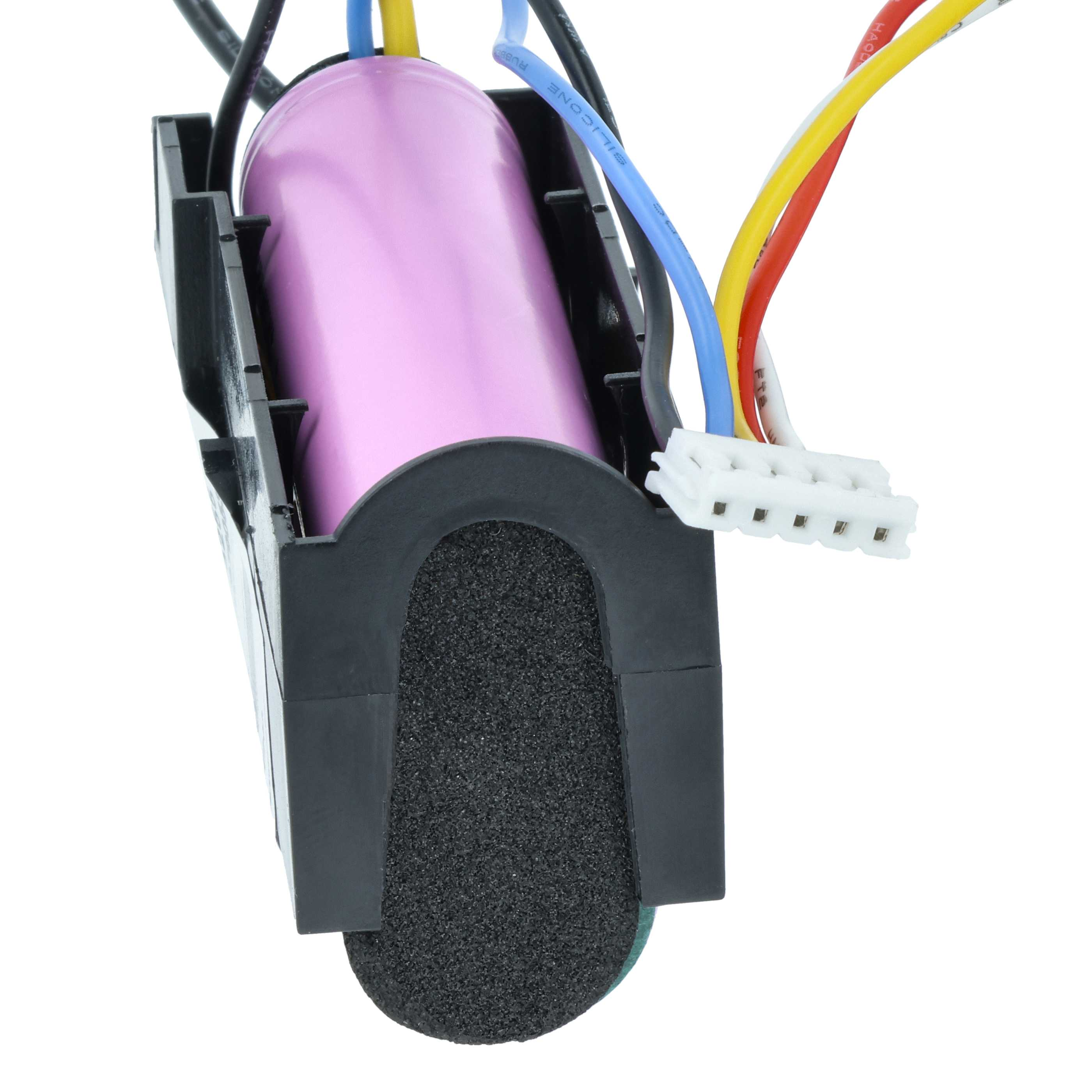 Eine Batteriezelle in schwarzem Kunststoff, mit Drähten in verschiedenen Farben und einem weißen Stecker.