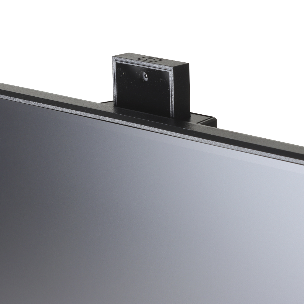 Eine schwarze Webcam ist oben auf einem schwarzen Monitor montiert. Die Webcam hat ein Objektiv und einen kleinen Knopf.