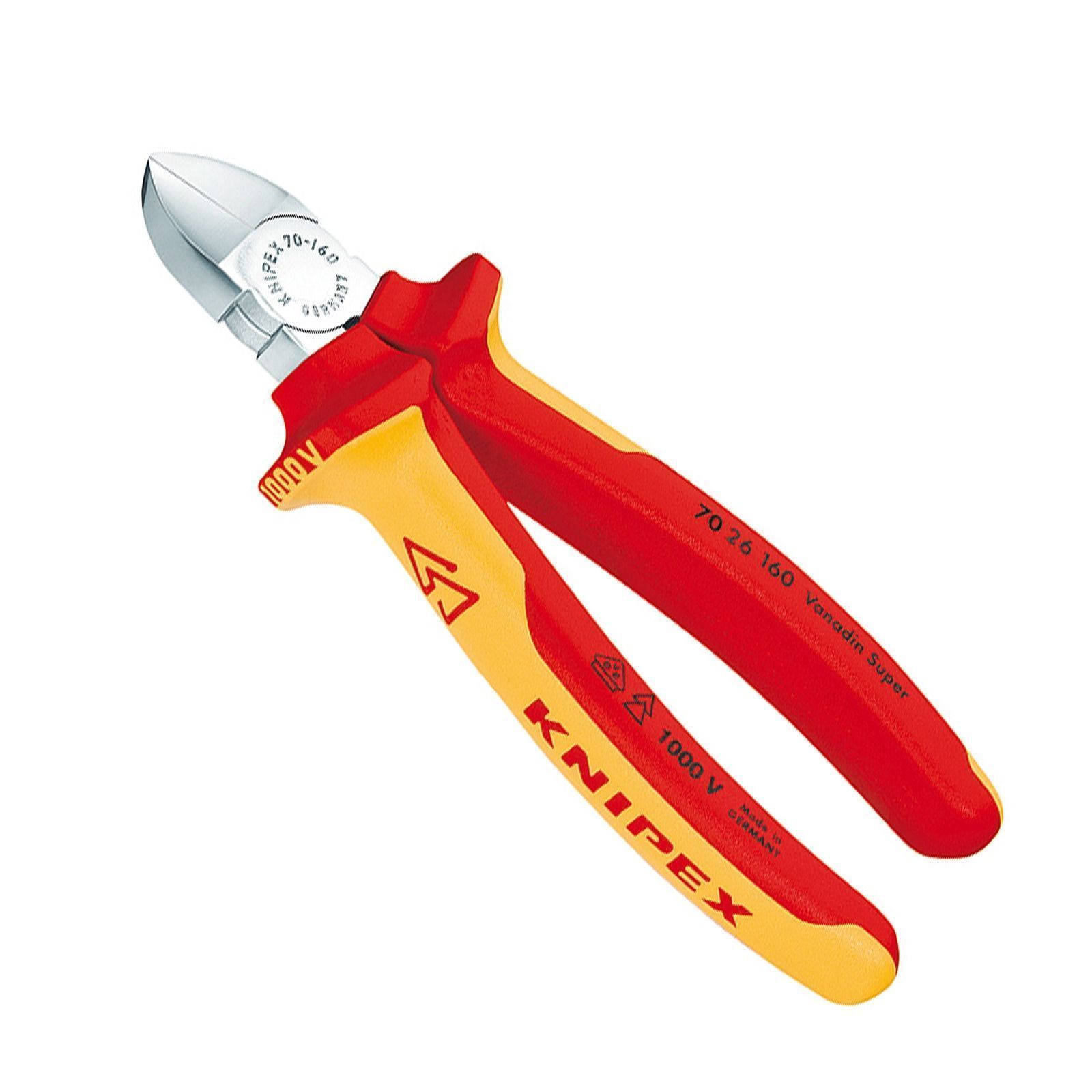 Zbliżenie na czerwono-żółte obcinaki Knipex. Krawędzie tnące są srebrne, z tekstem na narzędziu.