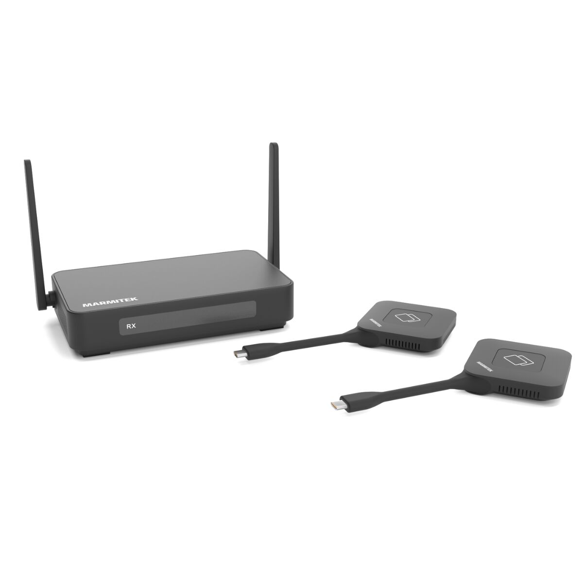 Ein schwarzes Marmitek RX-Gerät mit zwei Antennen und zwei angeschlossenen Sendegeräten mit USB-C-Anschlüssen auf weißem Hintergrund.