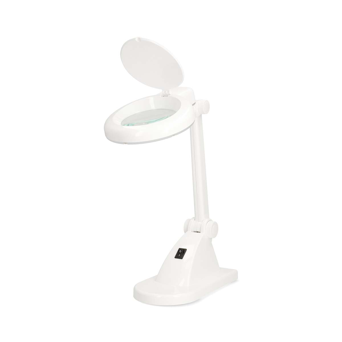 Een witte vergrootlamp met open deksel. Het heeft een ronde lens en een voet met een aan/uit-schakelaar. De achtergrond is wit.