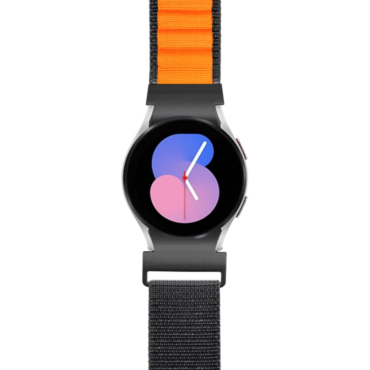 Uno smartwatch con cassa nera e cinturino arancione e grigio. Il quadrante mostra un design blu, rosa e bianco.