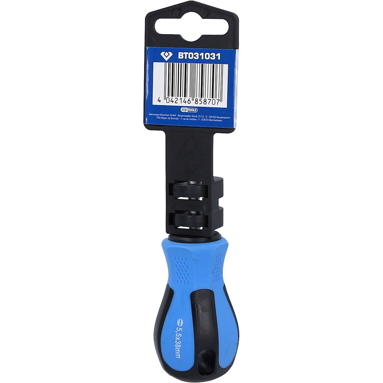 Ein Schraubendreher mit blauem und schwarzem Griff, einem schwarzen Etikett mit Barcode und dem Text 'BT031031'.