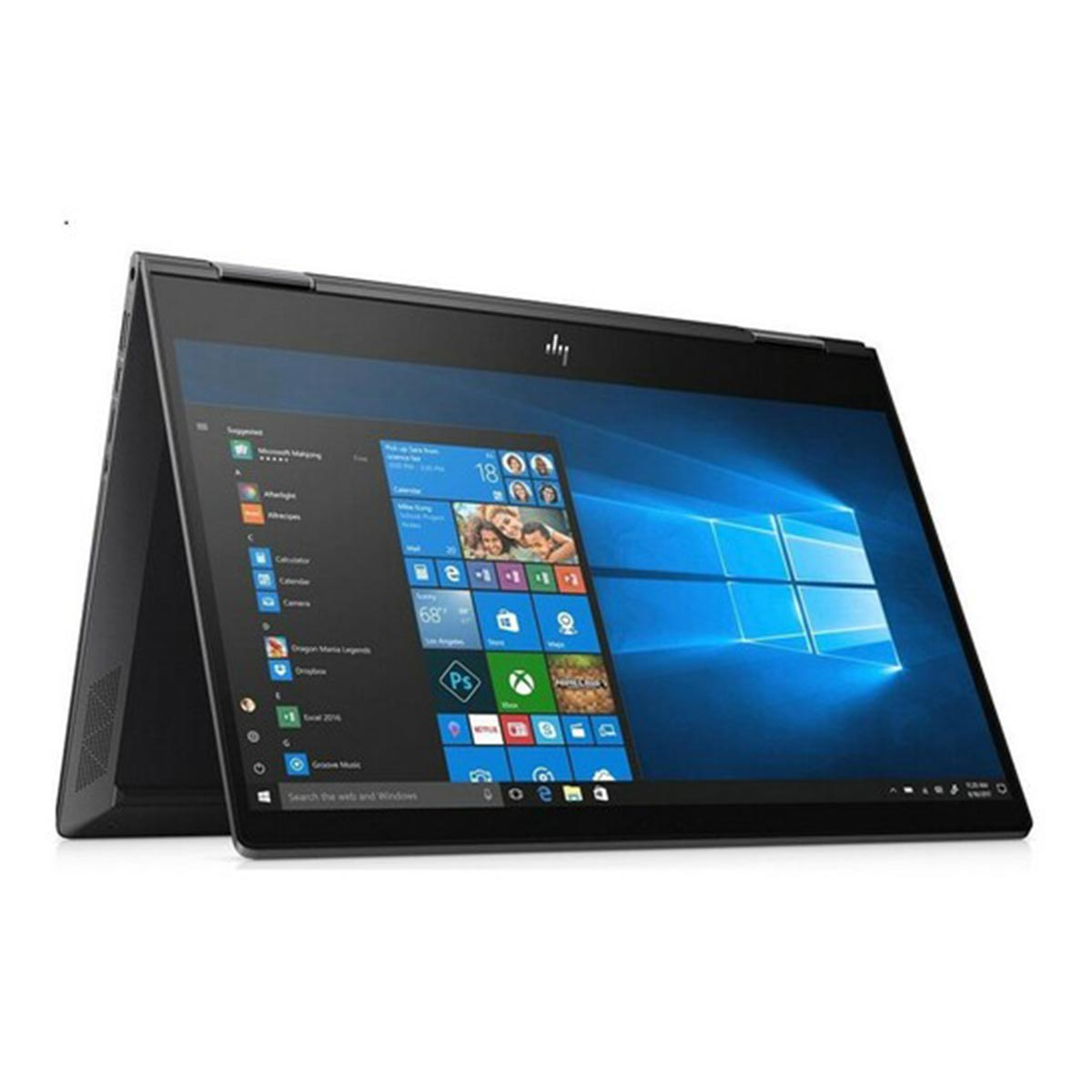 Czarny laptop HP w pozycji pochylonej, pokazujący otwarty ekran z interfejsem Windows. Tło jest białe.