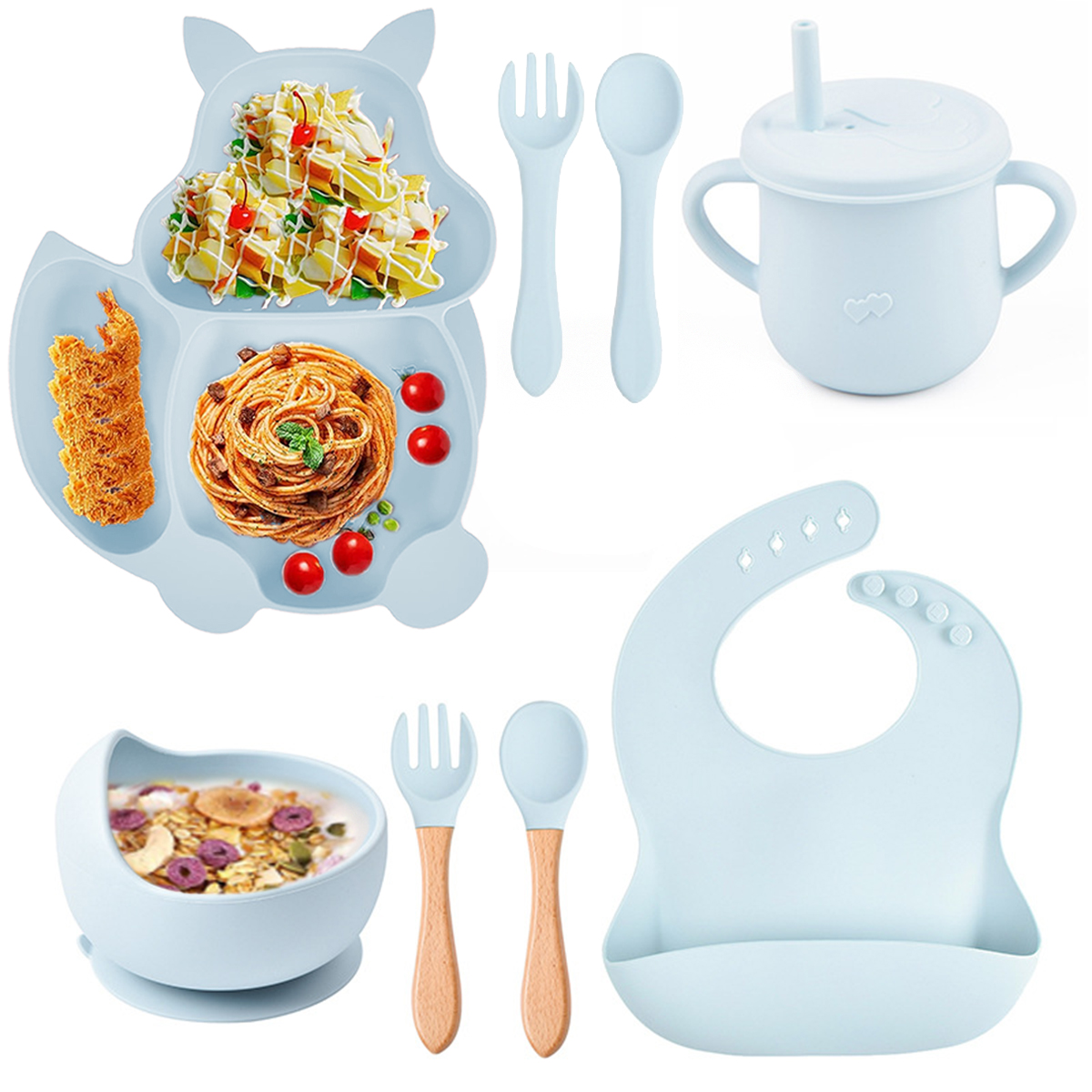 Ein Set mit Baby-Essartikeln, darunter ein Teller mit Essen, eine Schüssel, ein Becher, eine Lätzchen, Besteck, alles in Hellblau.