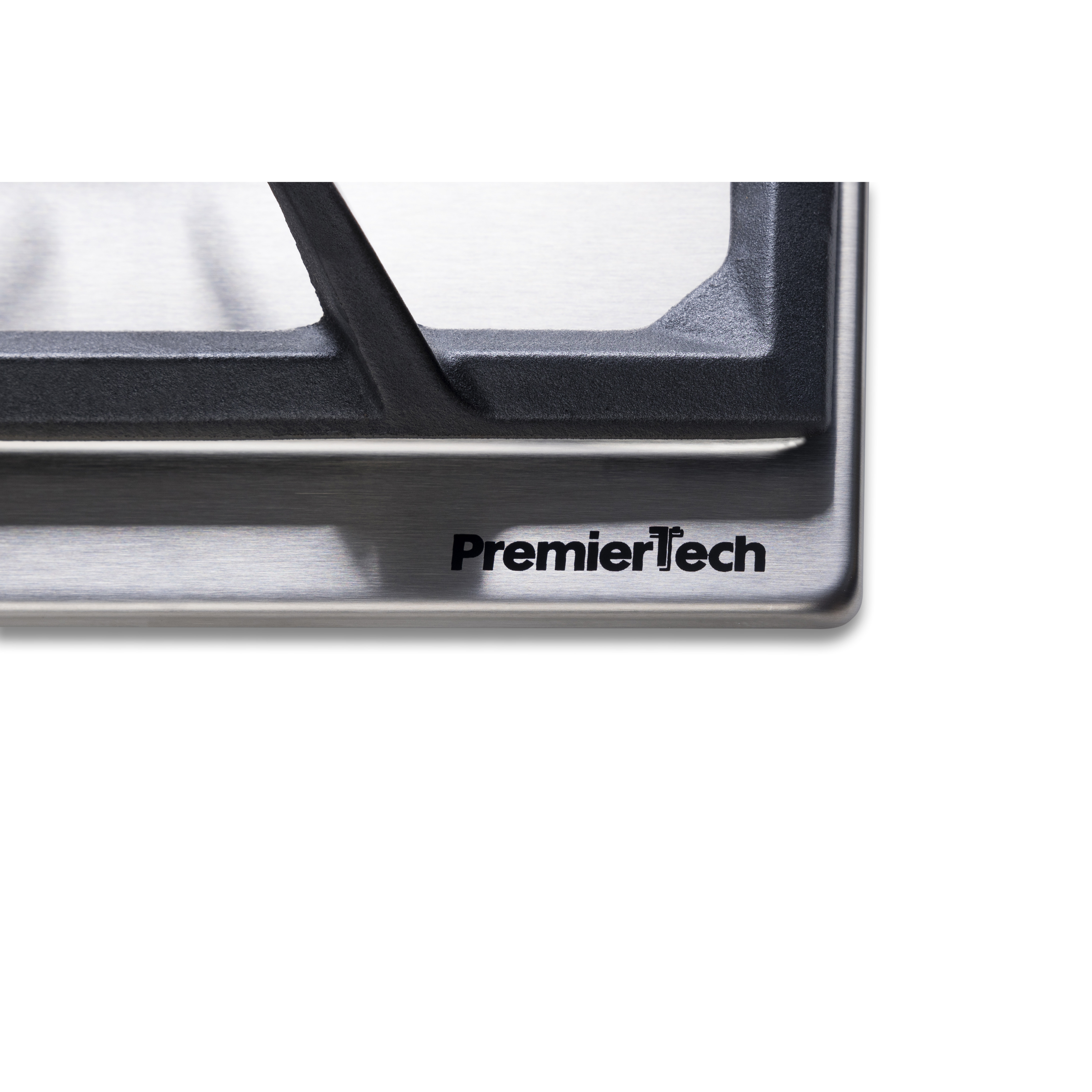 Primo piano di una superficie in acciaio inossidabile con un bruciatore nero e il logo PremierTech.
