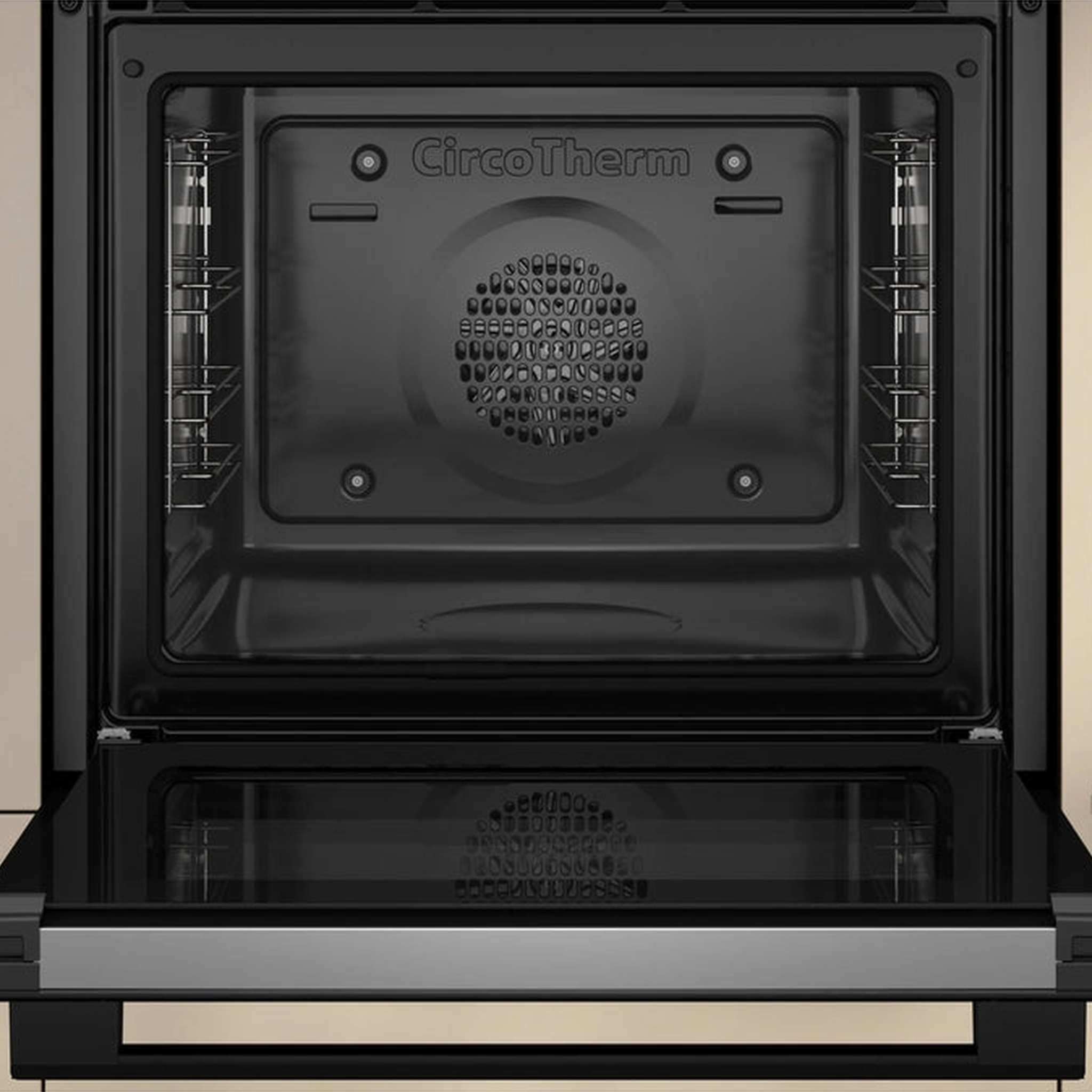 Ein offener Ofen mit Glastür. Innen CircoTherm-Logo und Metallgestelle. Der Griff der Tür ist sichtbar.