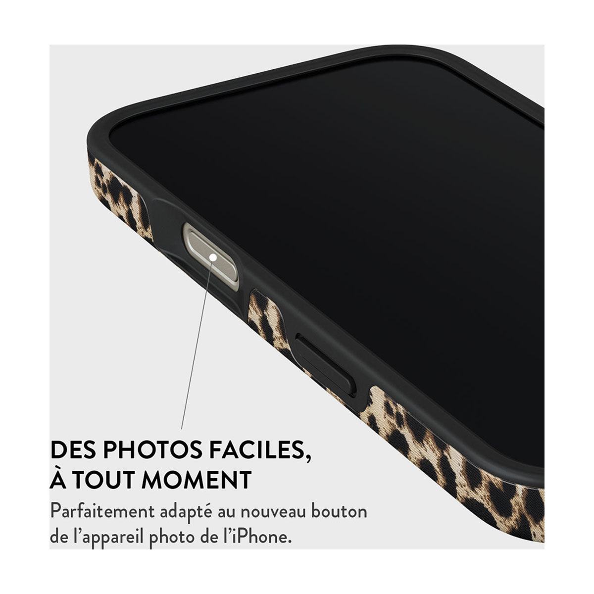 Primo piano di un telefono nero con custodia leopardata. Lo schermo è nero. La custodia ha un pulsante e un bilanciere del volume.