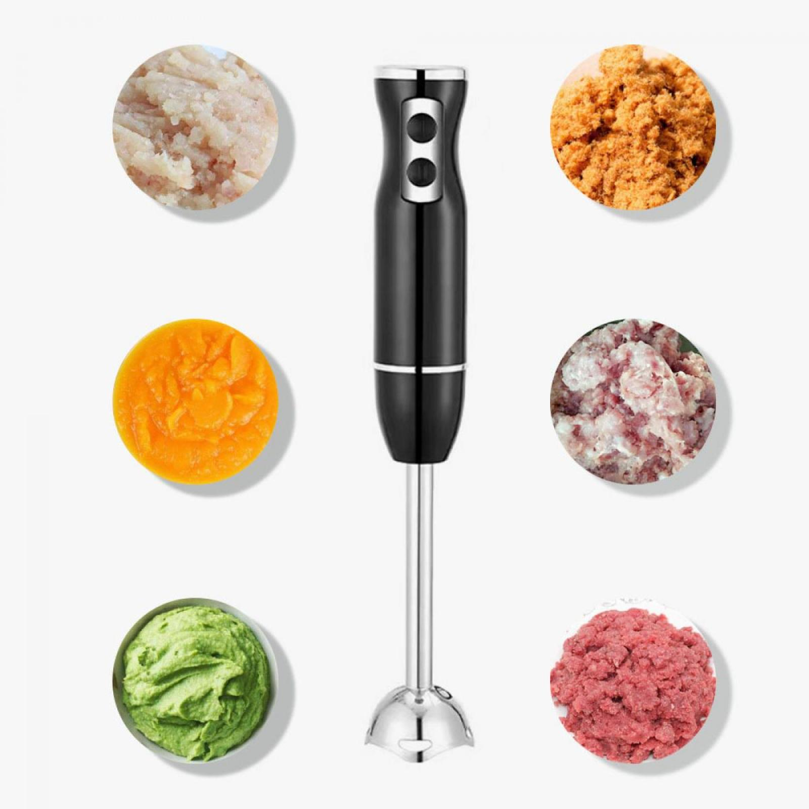 Ein elektrischer Mixer mit verschiedenen Lebensmittelproben: Hackfleisch, Avocado, Karotte und andere.