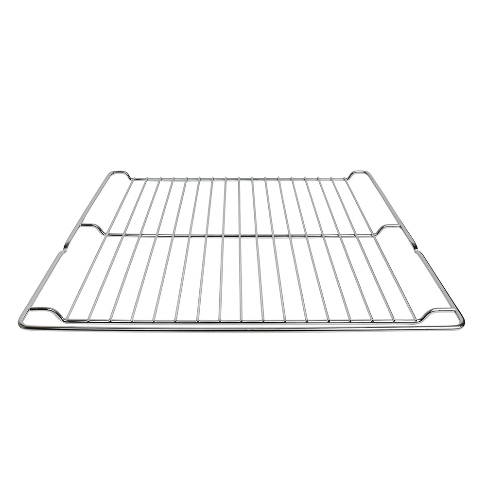 Ein Edelstahl-Backofengitter liegt auf weißem Hintergrund. Es hat eine rechteckige Form mit vielen parallelen horizontalen Stäben.