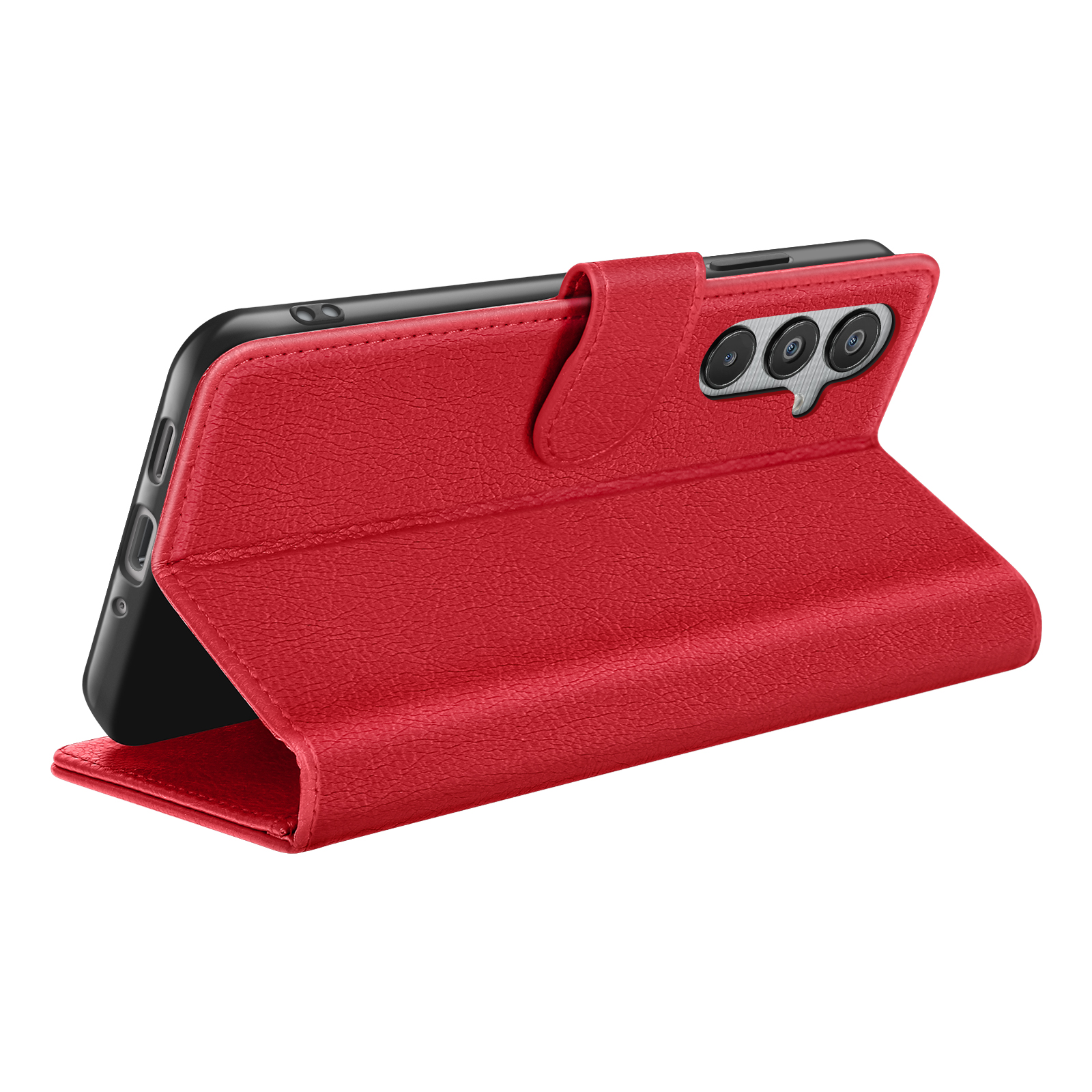 Een rode leren telefoonhoes met een telefoon erin, open en staand. De telefoon heeft drie camera's aan de achterkant.