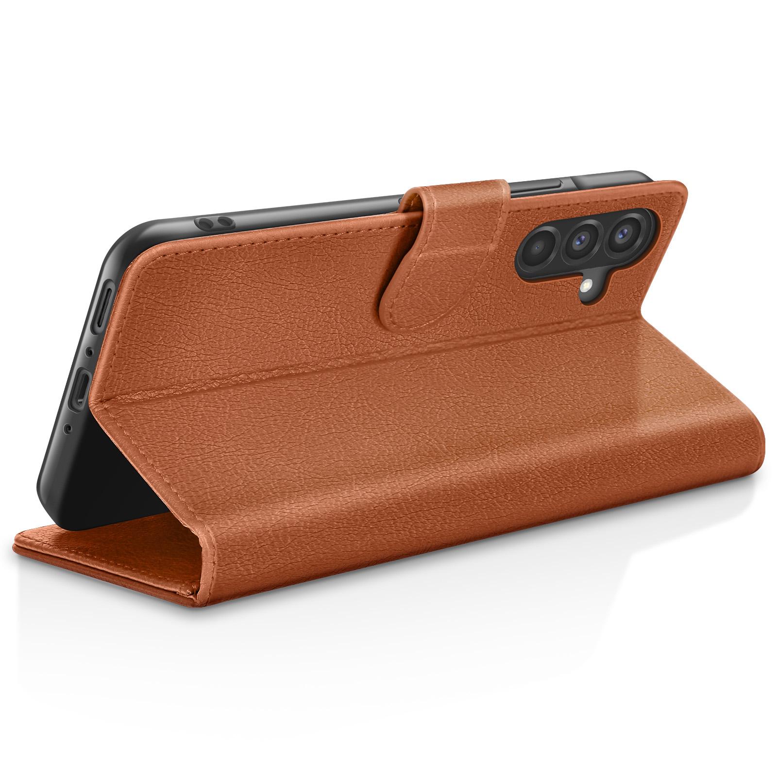 Un étui de téléphone en cuir marron est ouvert, affichant un smartphone noir. L'étui est texturé.