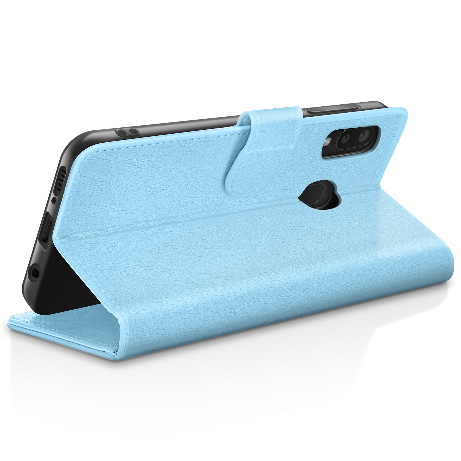 Een lichtblauwe telefoonhoes met een zwarte telefoon erin. De hoes is open en de camera is zichtbaar.