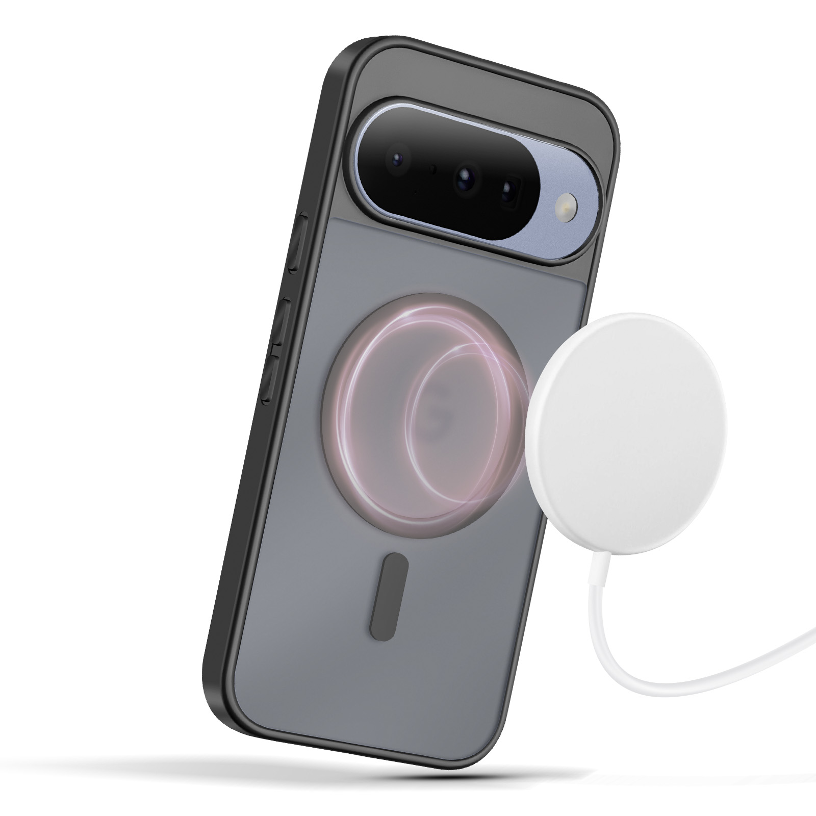 Un telefono in una custodia con un caricabatterie wireless. Il telefono è grigio e nero, il caricabatterie è bianco. Lo sfondo è bianco.
