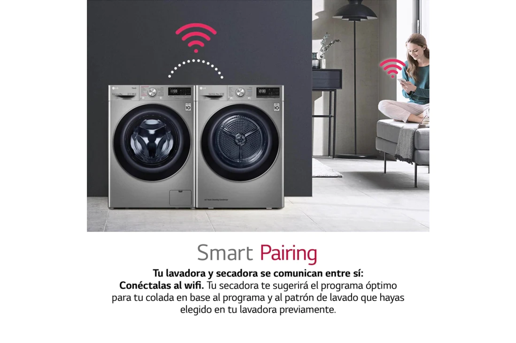 Dwie srebrne pralki LG. Kobieta siedzi na kanapie, używając telefonu, z symbolem Wi-Fi nad pralkami.