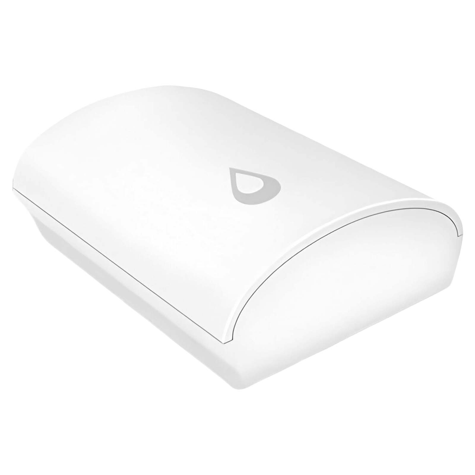 Dispositivo rettangolare bianco e arrotondato con logo a goccia. È su sfondo bianco con ombre morbide.