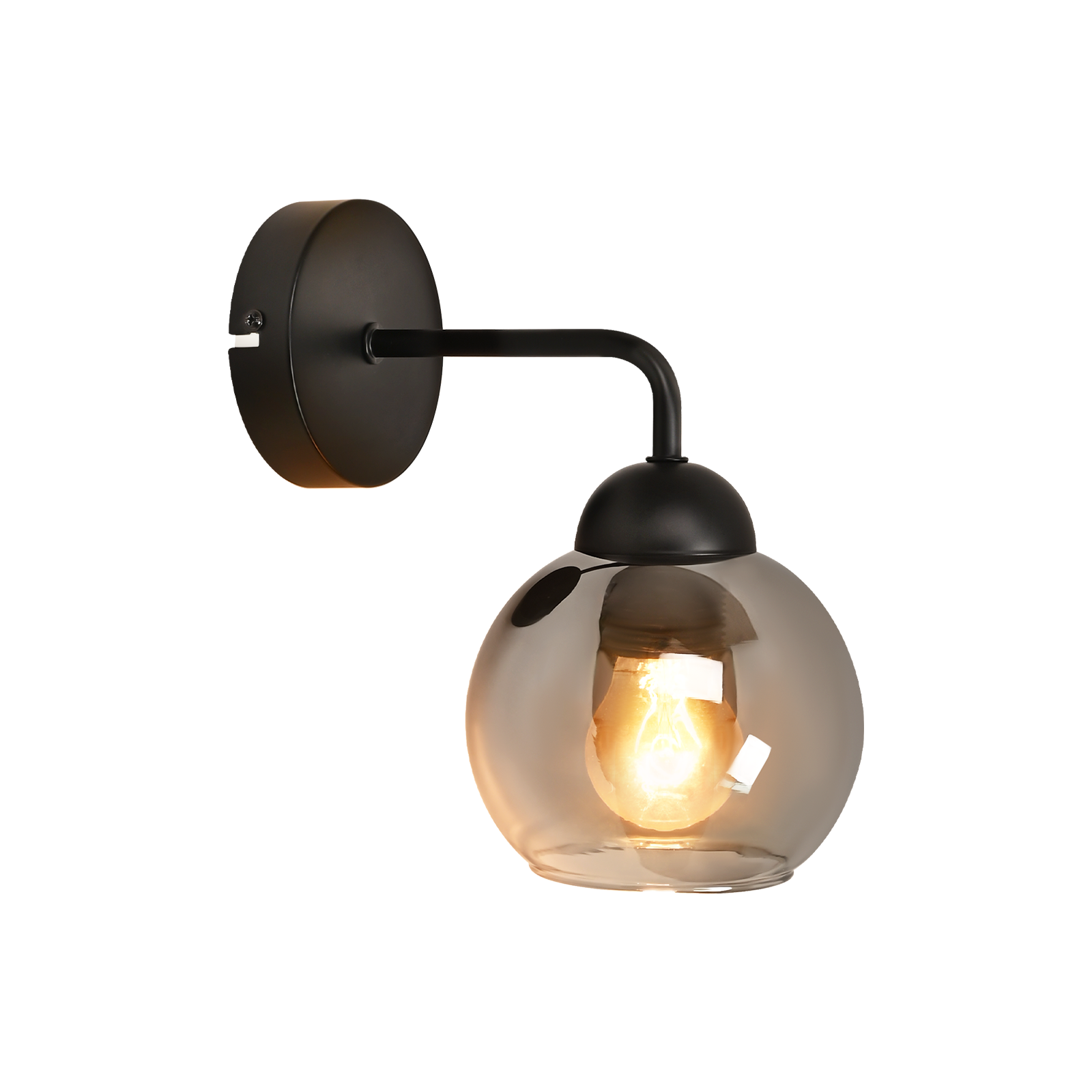 Czarna lampa ścienna z okrągłą podstawą, ramieniem i kloszem ze przydymionego szkła z zapaloną żarówką w środku.