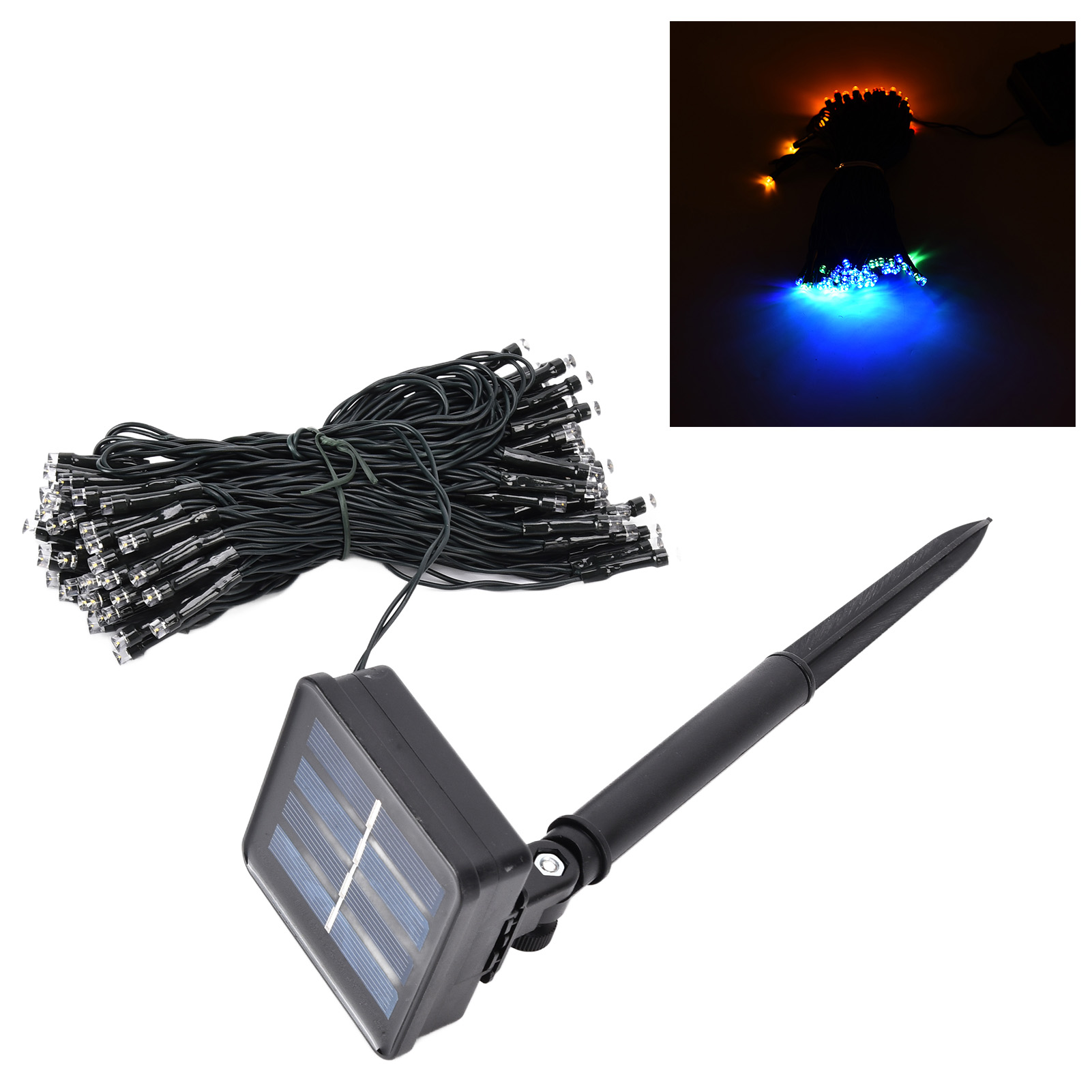 Solarbetriebene Lichterkette mit blauen, grünen und orangen Lichtern. Enthält Solarpanel, Pfahl und ein Bündel schwarzem Draht.