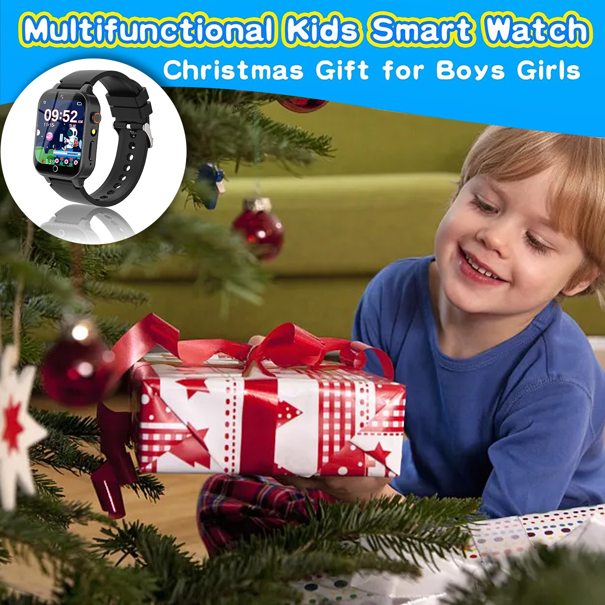 Ein Junge lächelt über ein Weihnachtsgeschenk. Eine Smartwatch ist in der Ecke. Das Geschenk ist rot und weiß, unter dem Weihnachtsbaum.