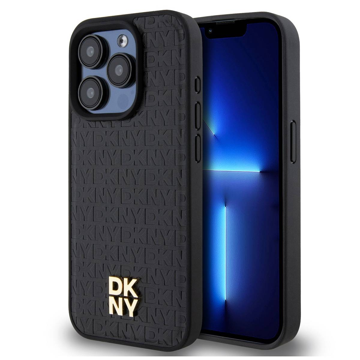 iPhone nero in una custodia DKNY. La custodia ha un motivo con logo ripetuto e un logo DKNY dorato.