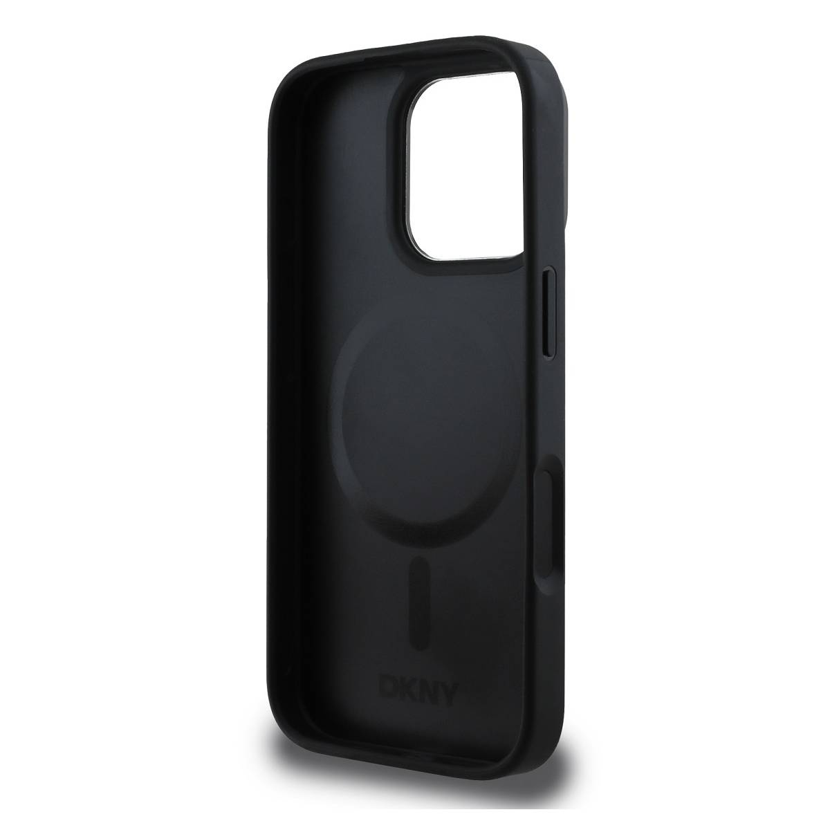 Una custodia per telefono DKNY nera. Ha un ritaglio per la fotocamera e un design circolare all'interno, un ritaglio per i pulsanti e il nome del marchio in basso.