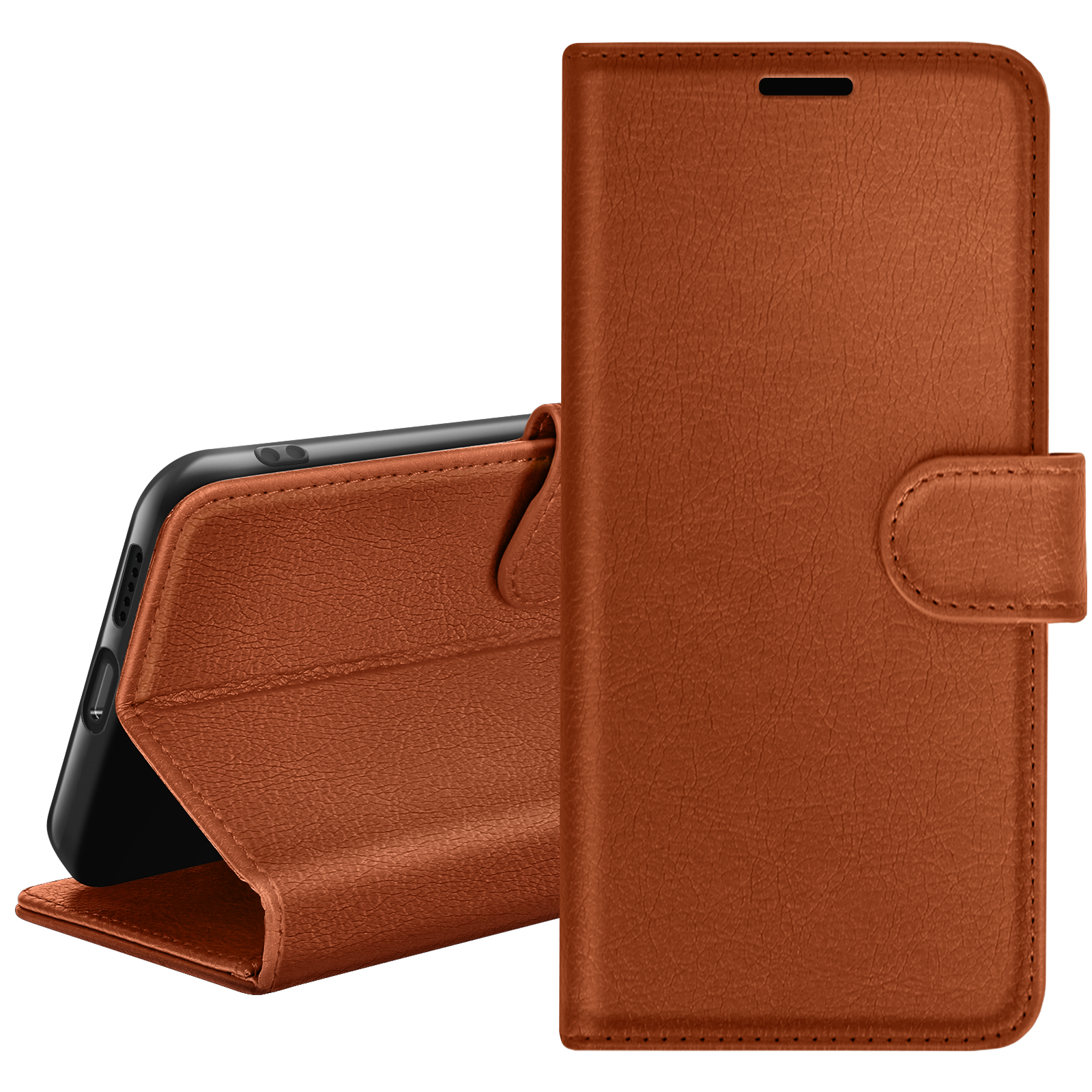 Un étui de téléphone en cuir marron est ouvert, révélant un téléphone noir. L'étui a une fermeture magnétique.