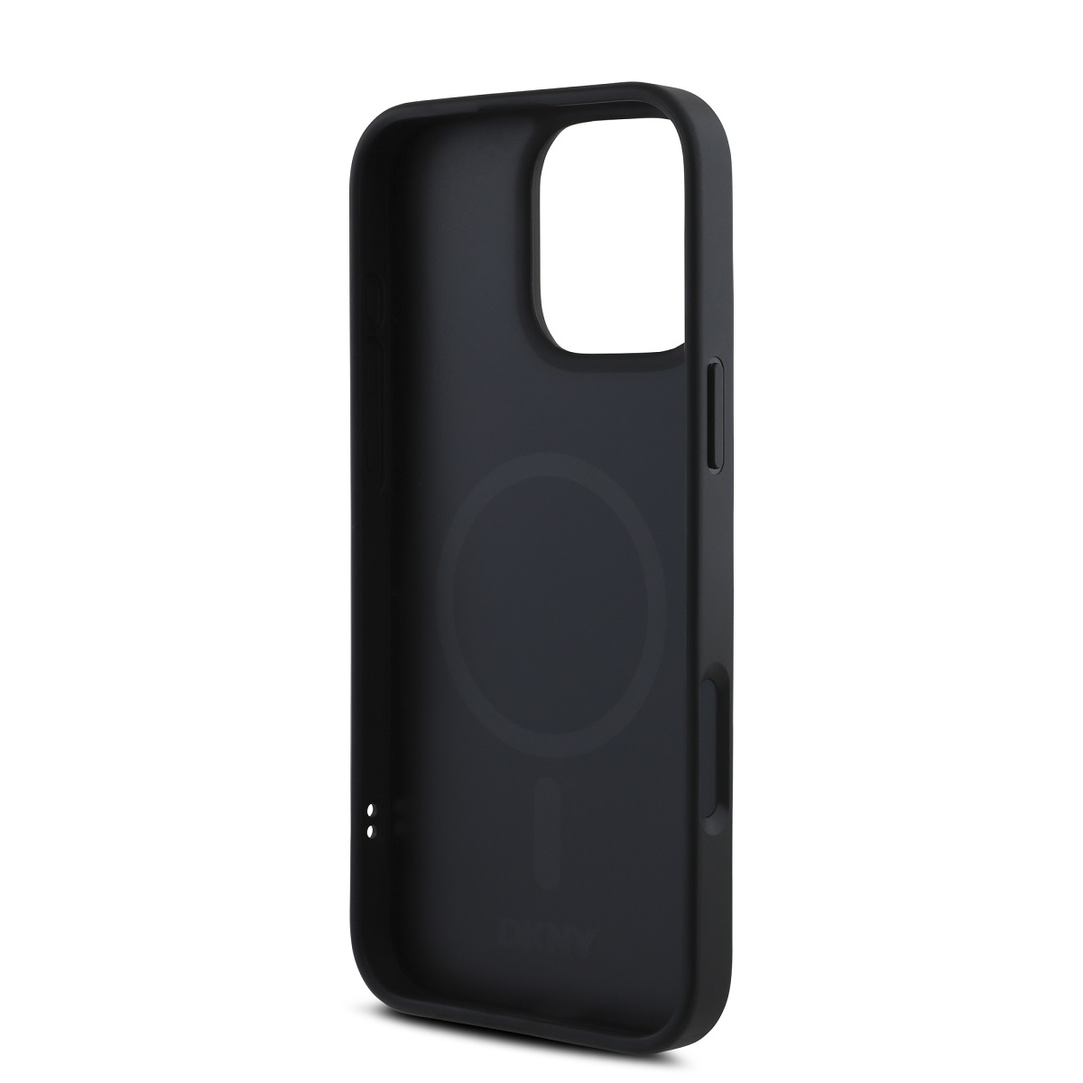 Una custodia nera per telefono con un ritaglio per la fotocamera. Ha un logo DKNY e un cerchio magnetico sul retro. Sfondo bianco.